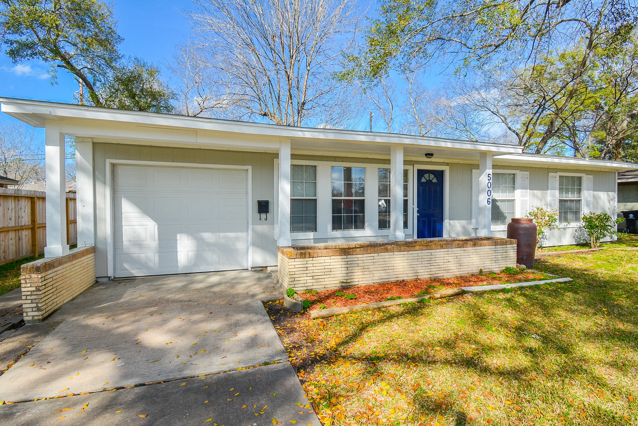 5006 Libbey Lane Property Photo 1