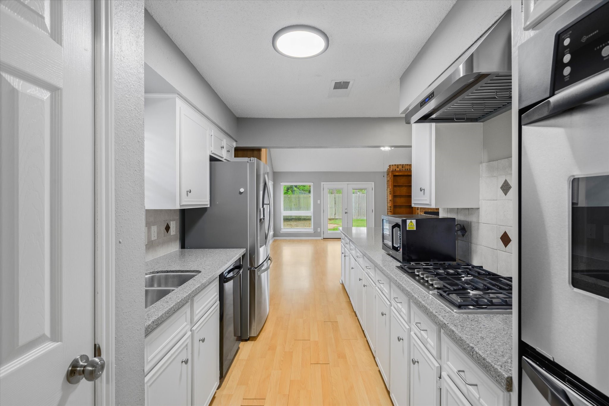 14930 Aspen Hills Drive Property Photo 11
