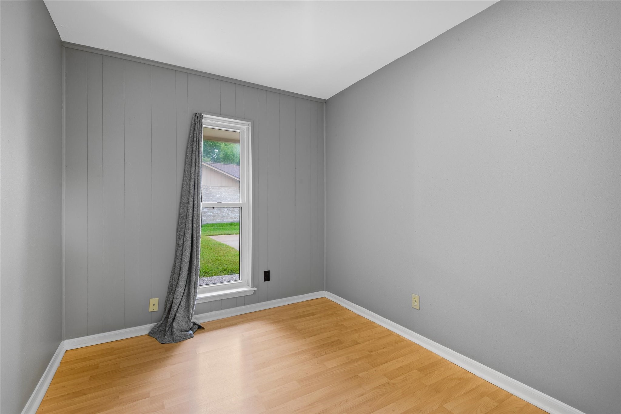14930 Aspen Hills Drive Property Photo 13