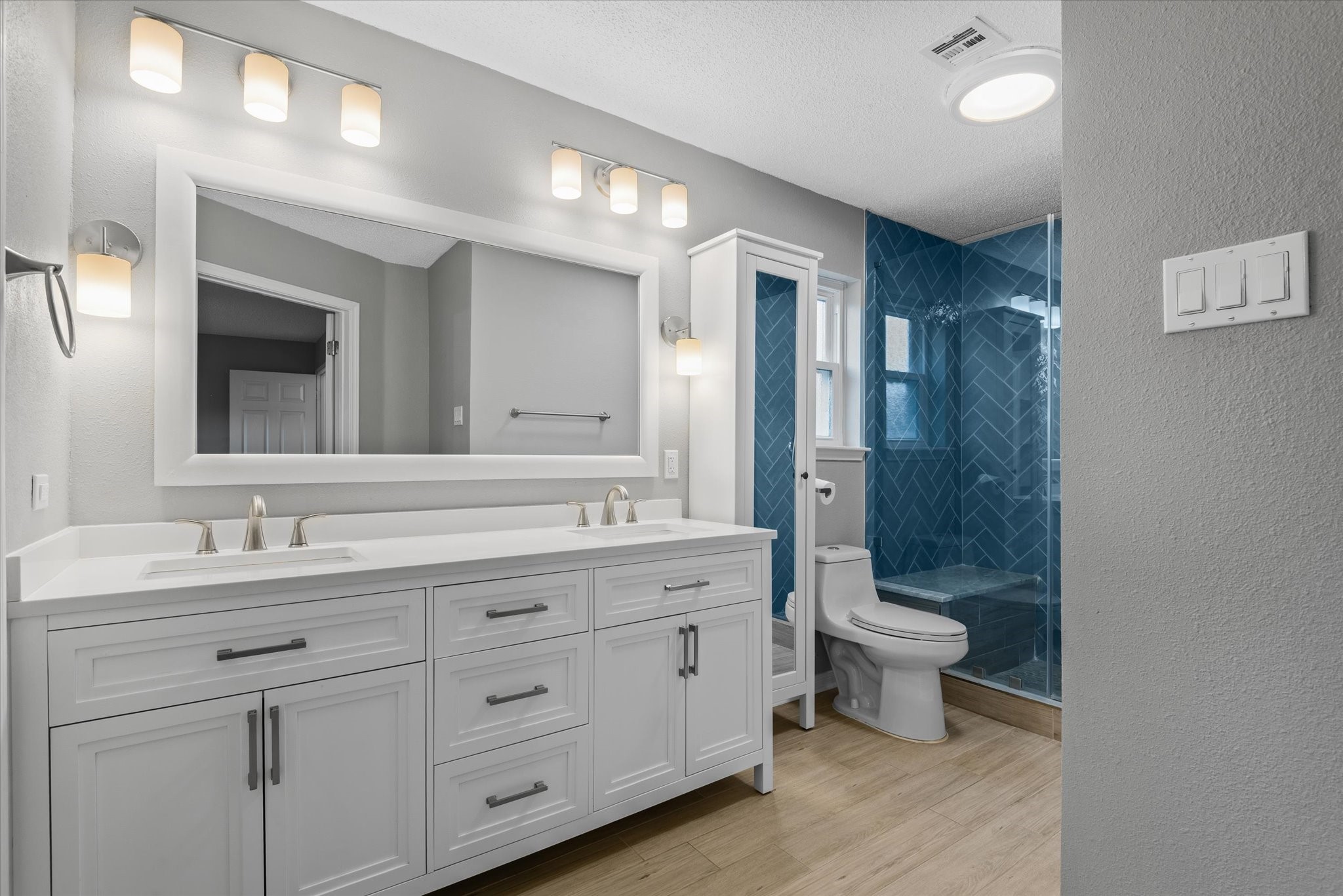 14930 Aspen Hills Drive Property Photo 16