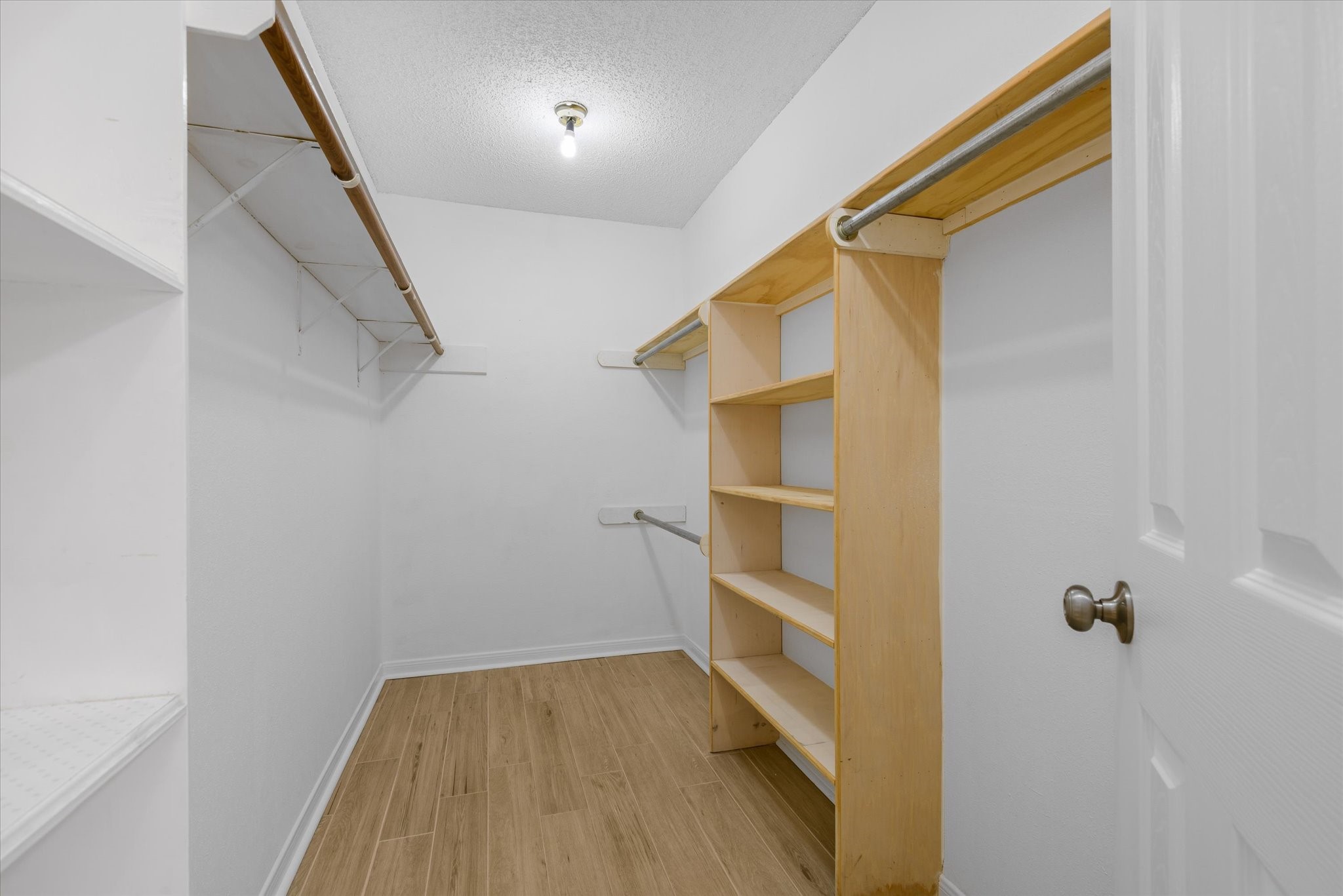 14930 Aspen Hills Drive Property Photo 18