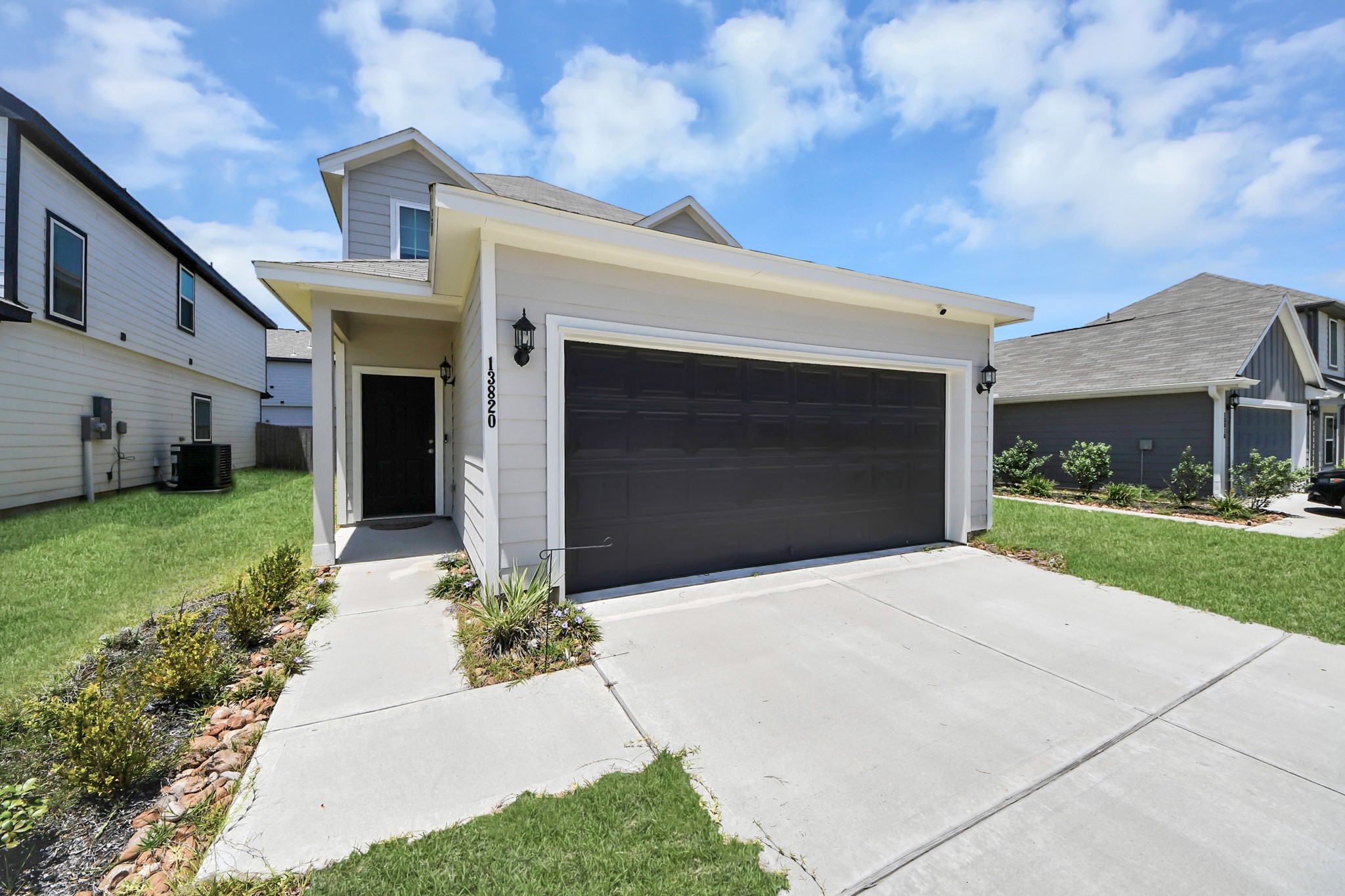 13820 Diamondback Drive Property Photo 4