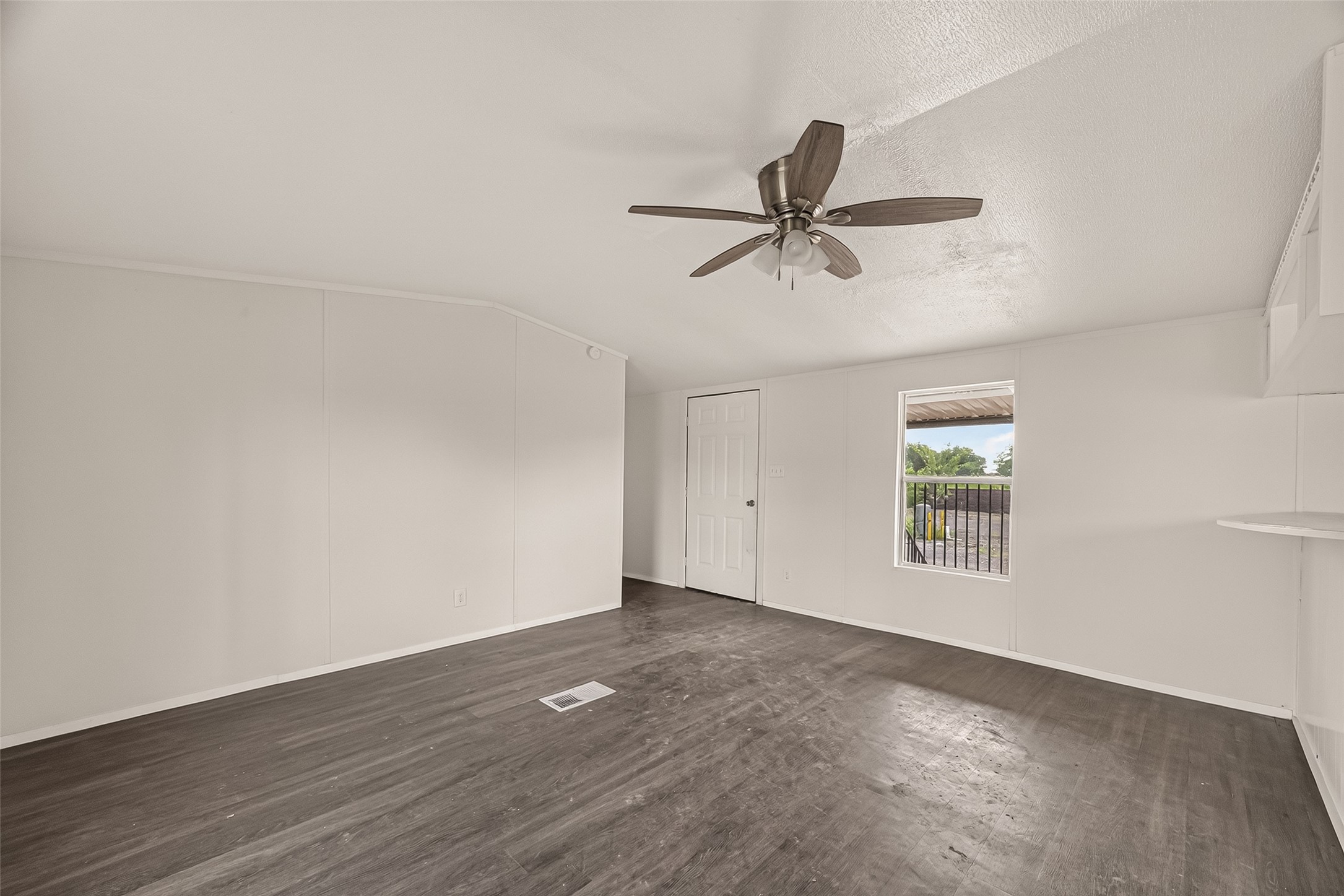 12911 Unison Road Property Photo 9