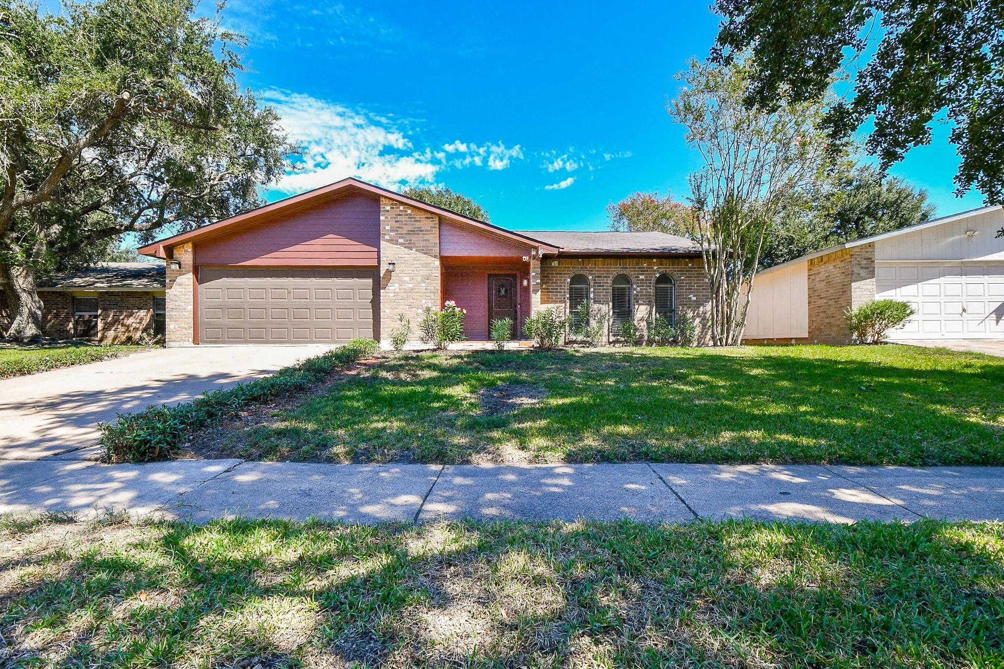 7315 El Cresta Drive, Houston Tx 77083 Property Photo 1