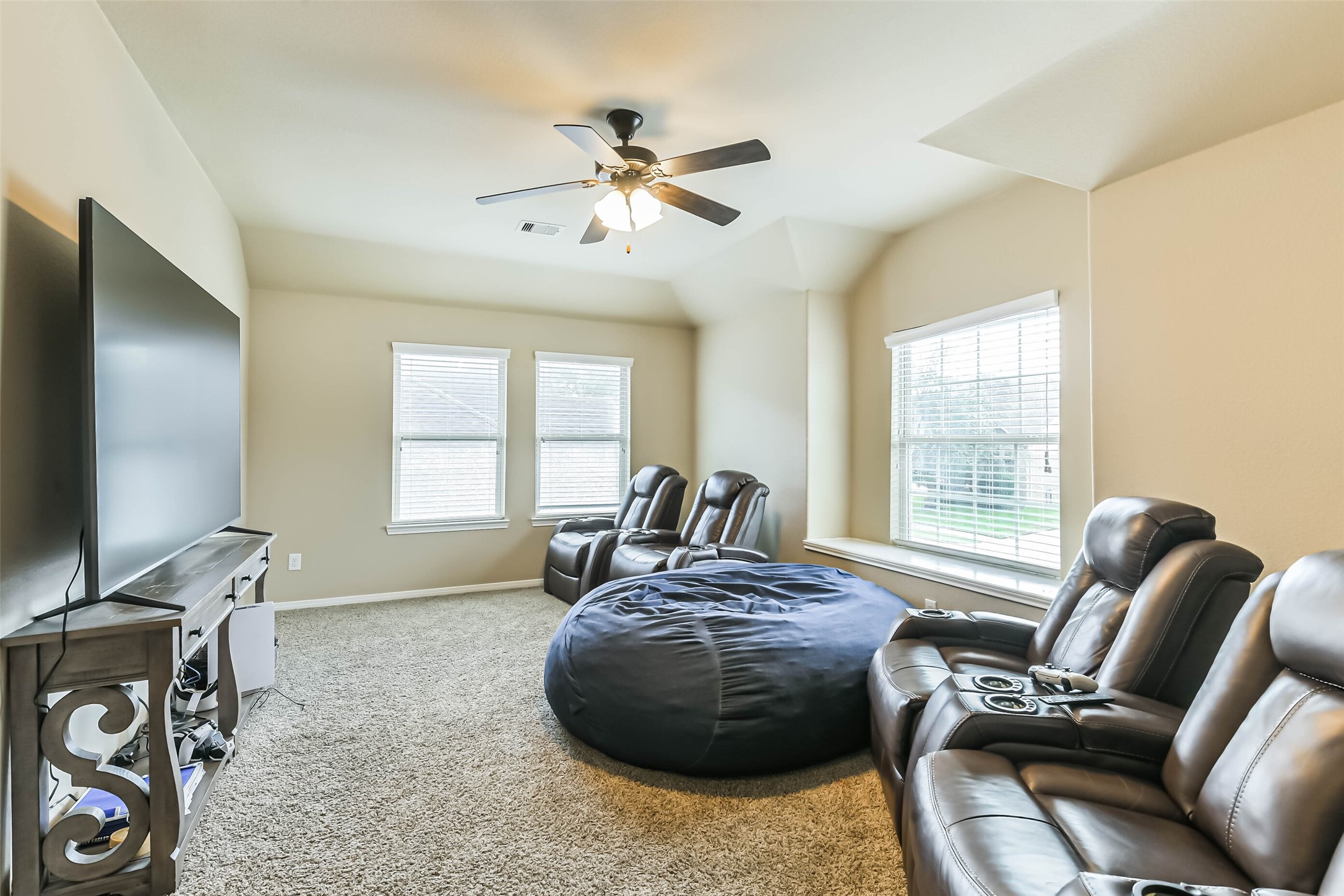 111 Quail Meadow Drive Property Photo 18