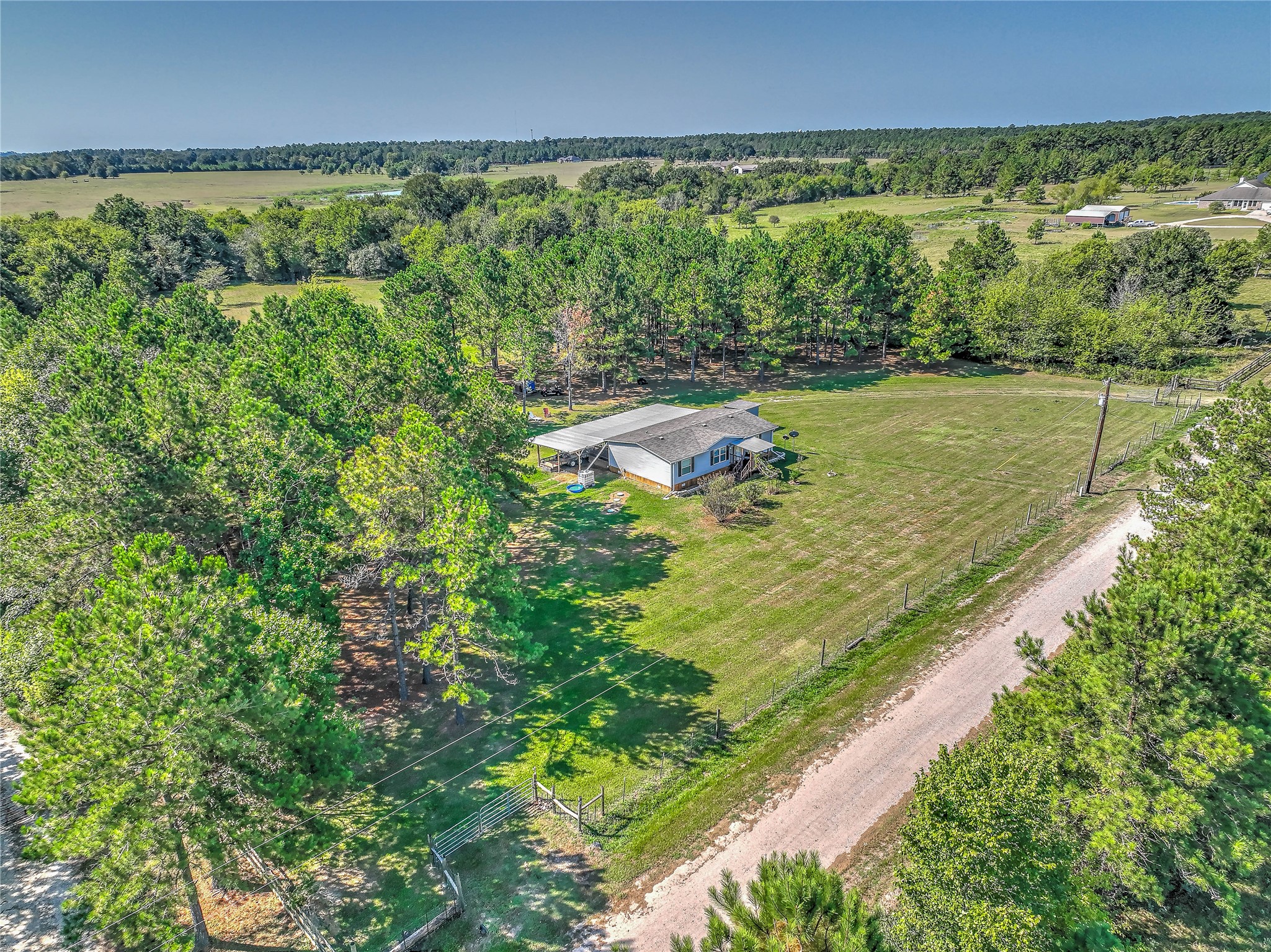 604 Longhorn Drive E Property Photo 1