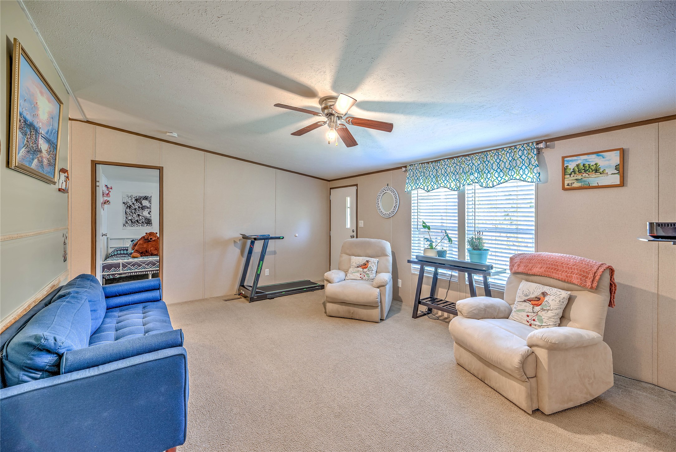 604 Longhorn Drive E Property Photo 5