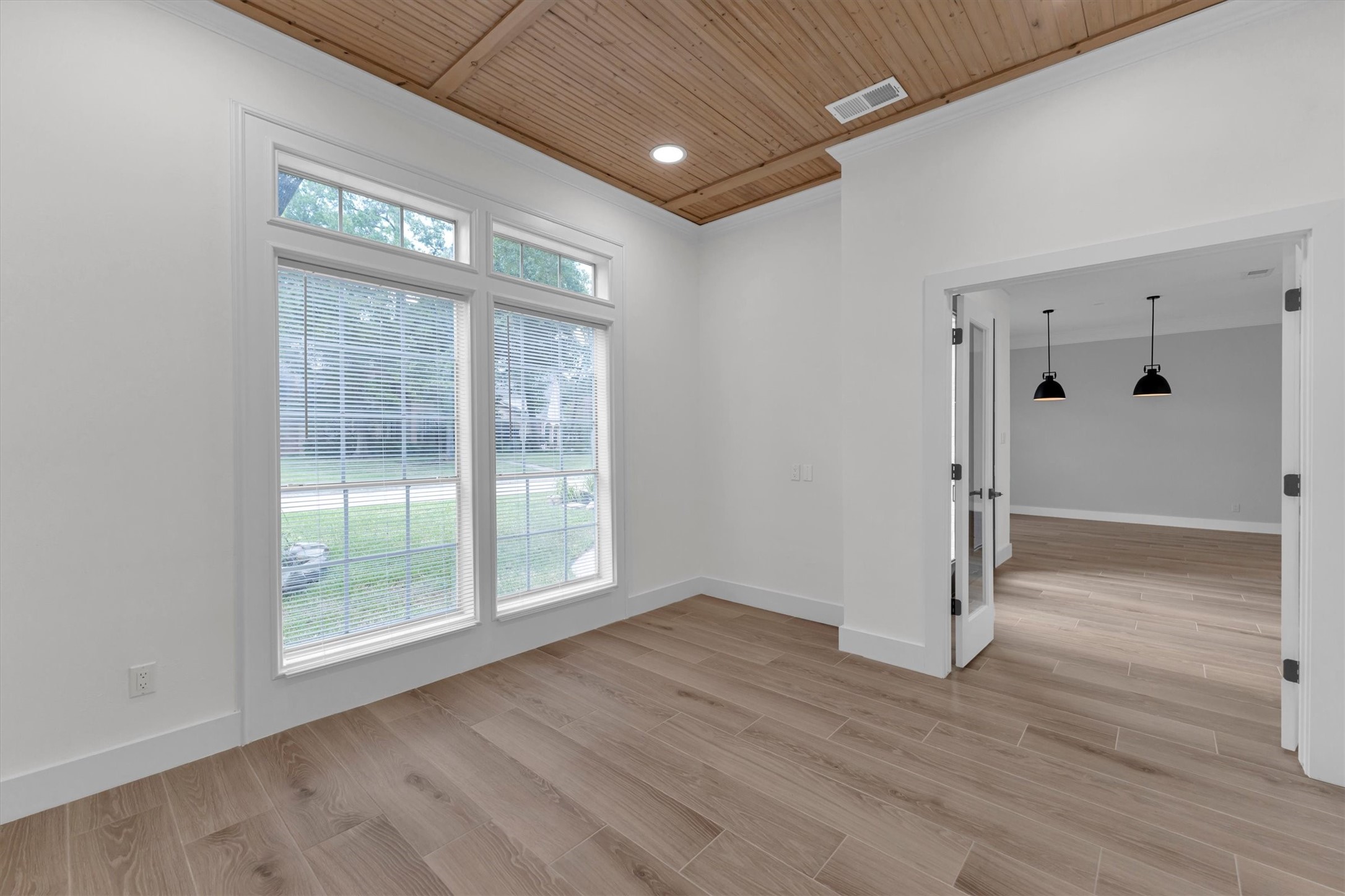 30 E Wedgemere Circle Property Photo 6