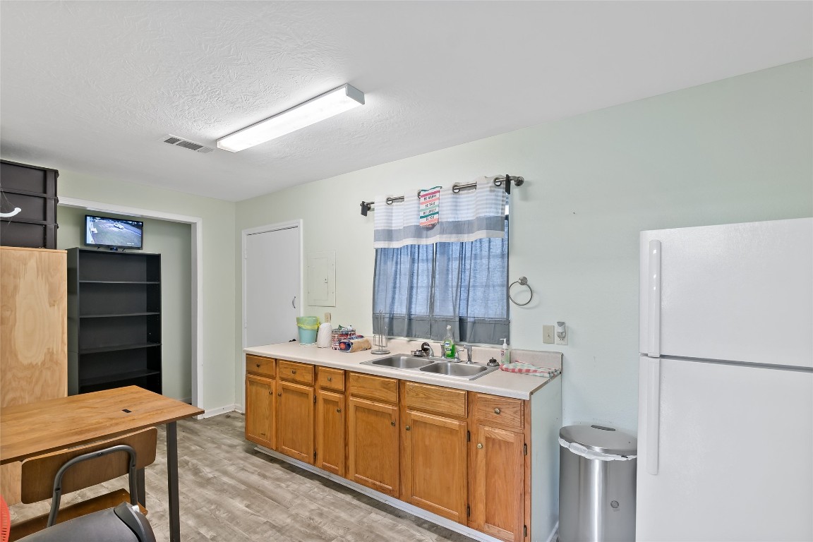 210 & 212 S Tammye Lane Property Photo 25