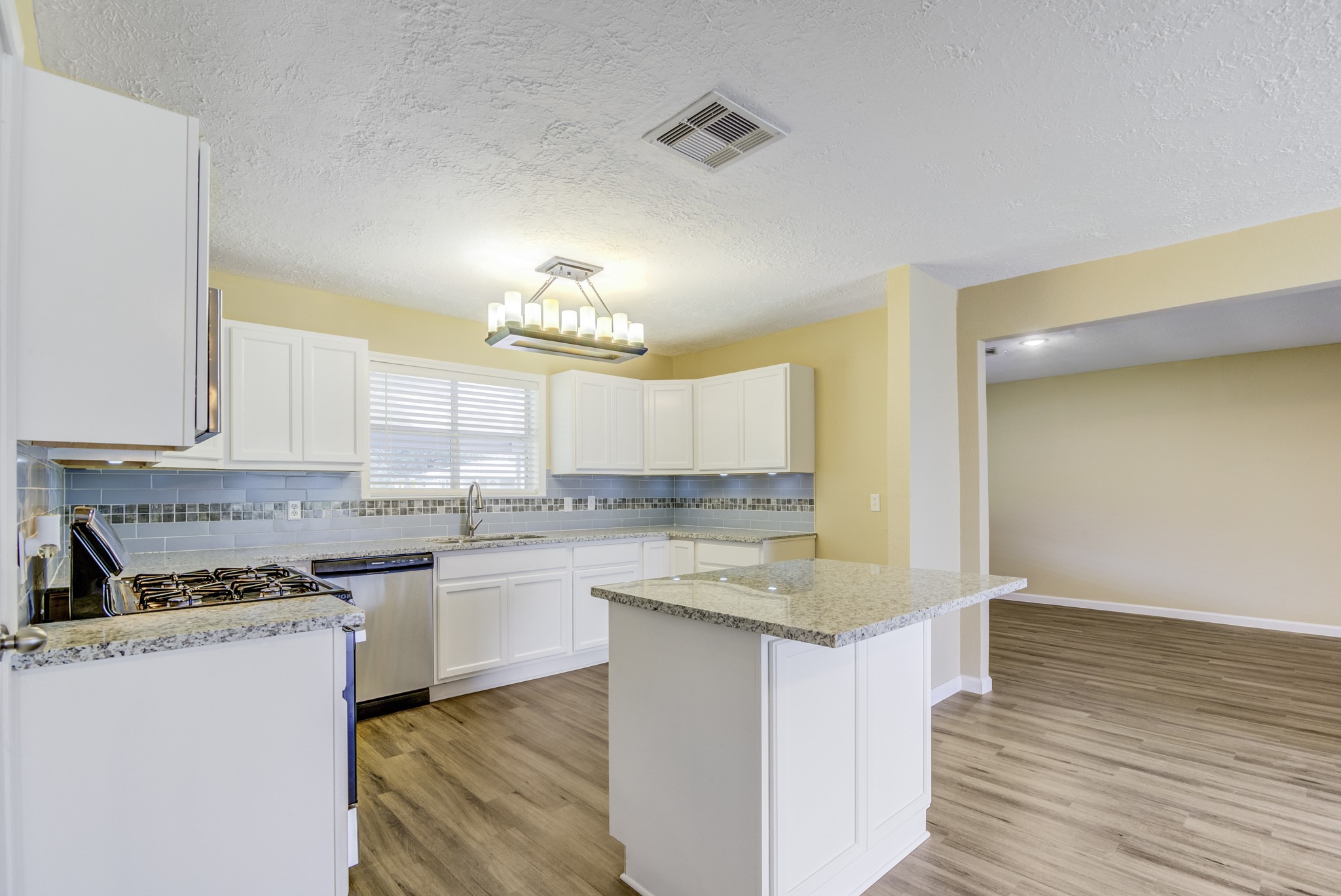 1406 W Talmage Street Property Photo