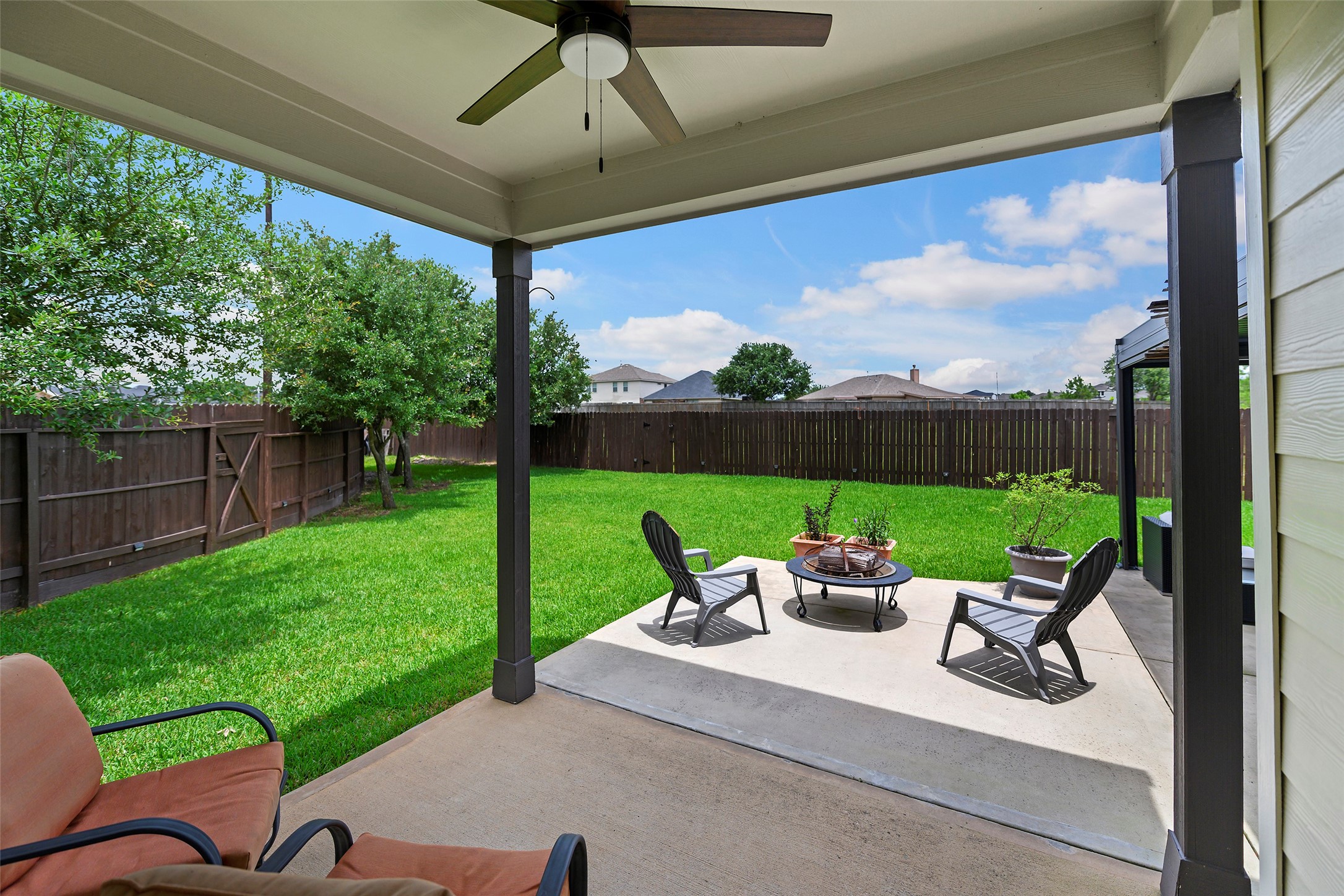 24734 Emerald Pool Falls Drive Property Photo 13
