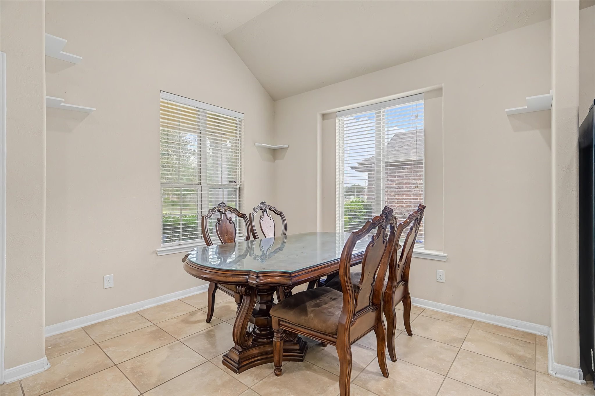 3834 Raintree Village Drive Property Photo 6