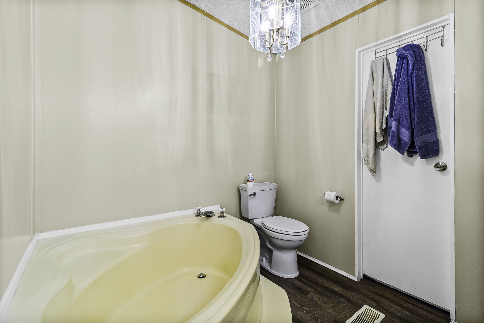 106 Jefferson Street Property Photo 14