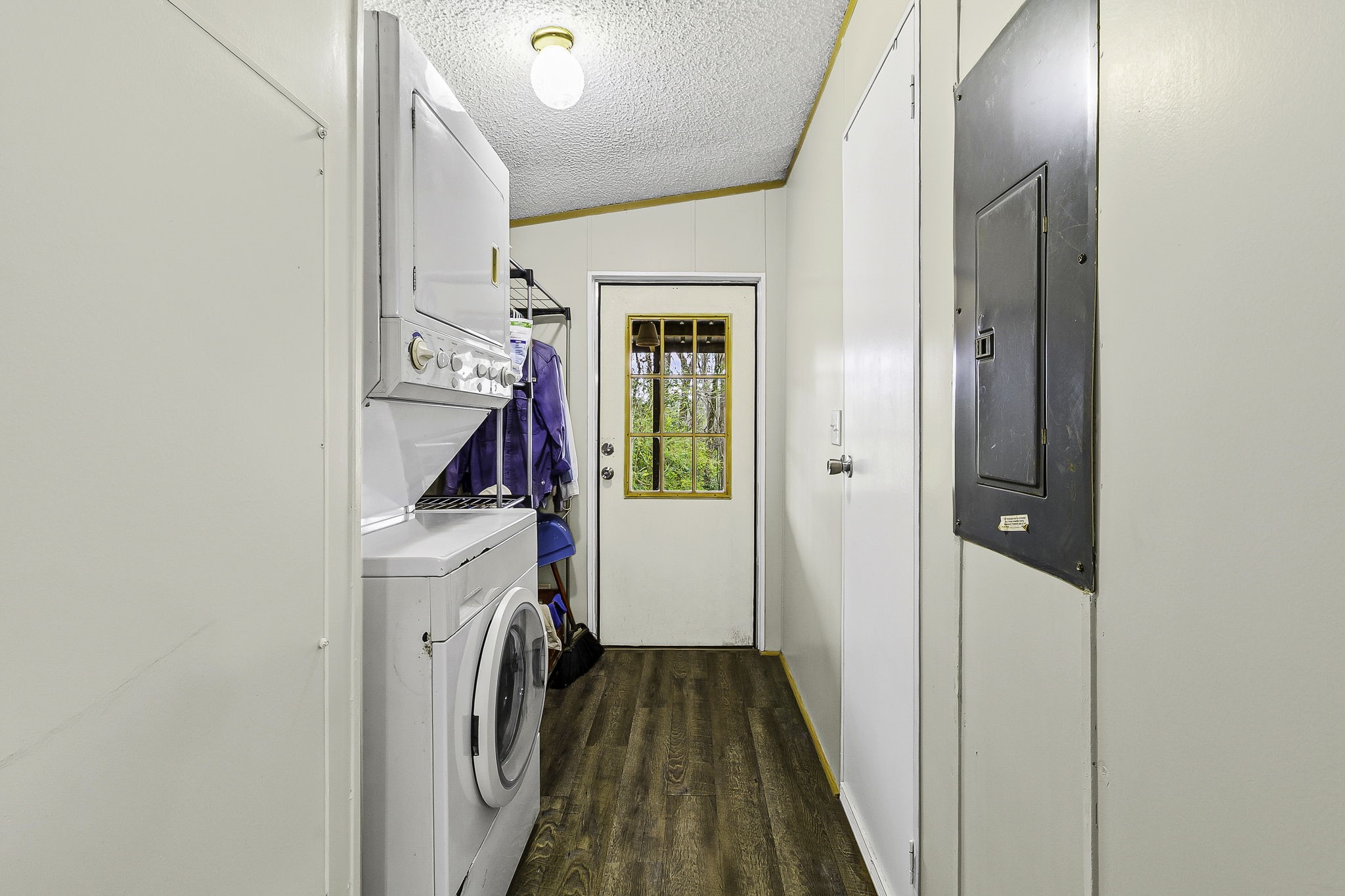 106 Jefferson Street Property Photo 18