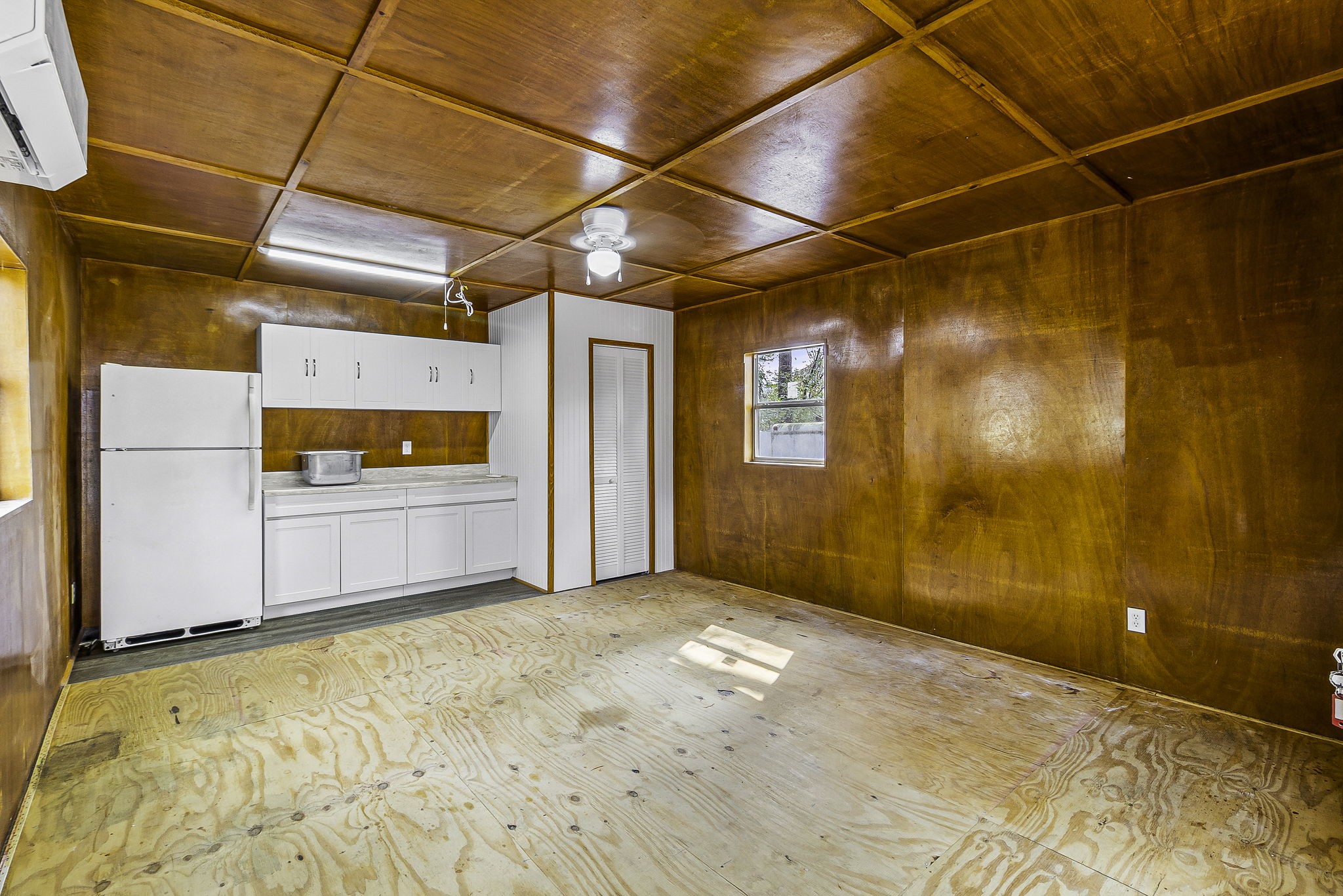 106 Jefferson Street Property Photo 24