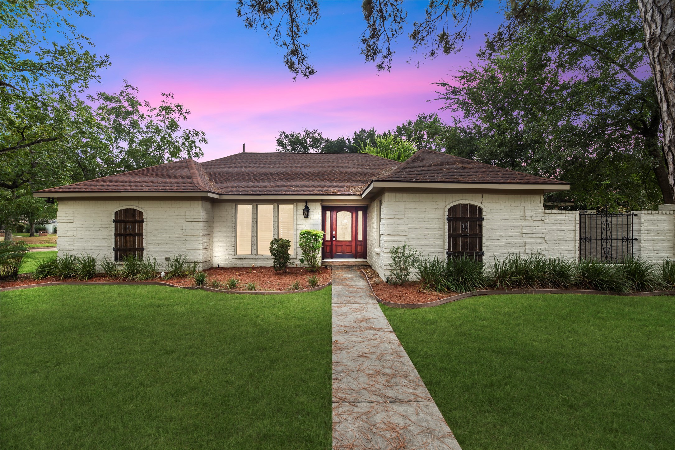 5903 Echo Lake Lane Property Photo 1