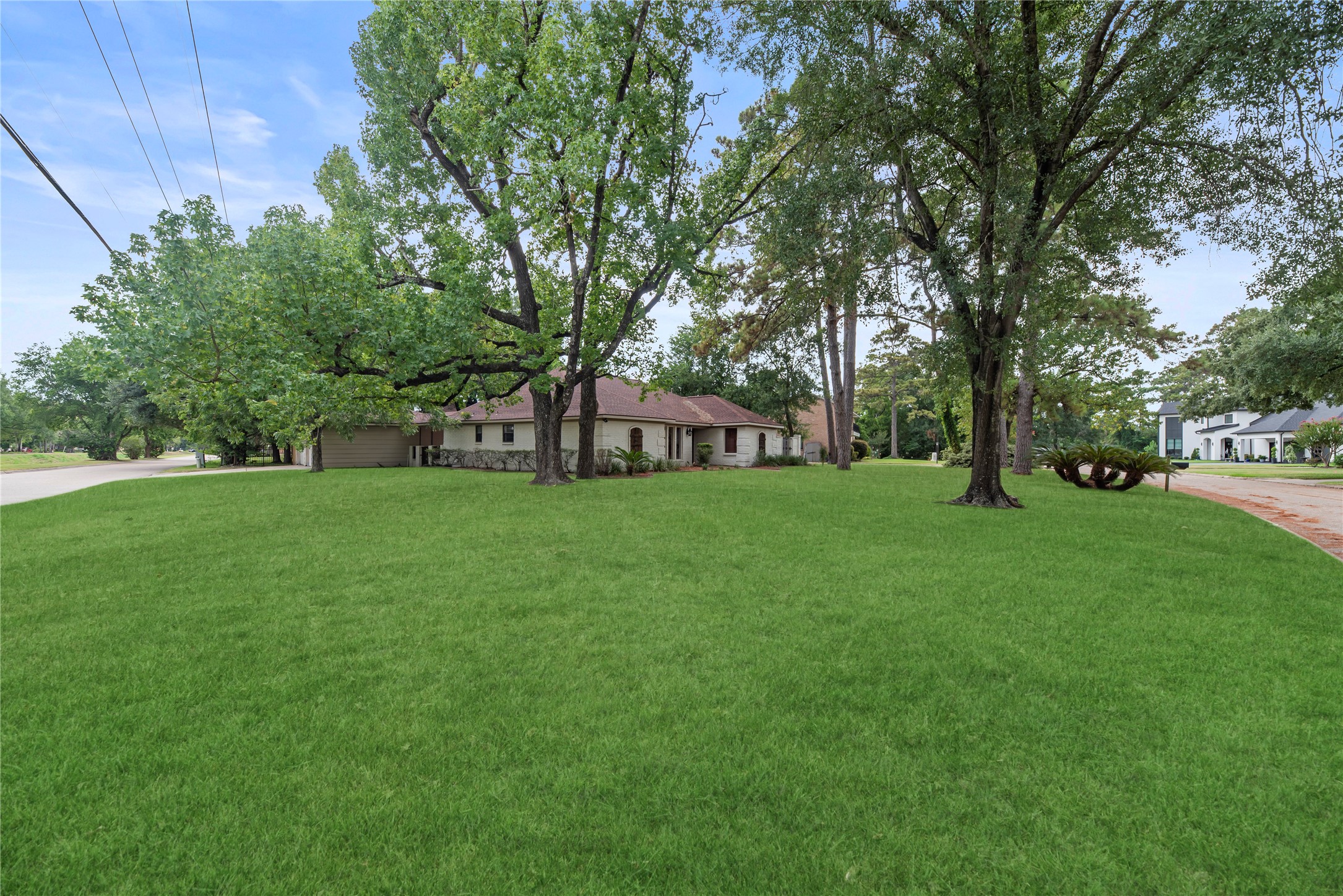 5903 Echo Lake Lane Property Photo 3