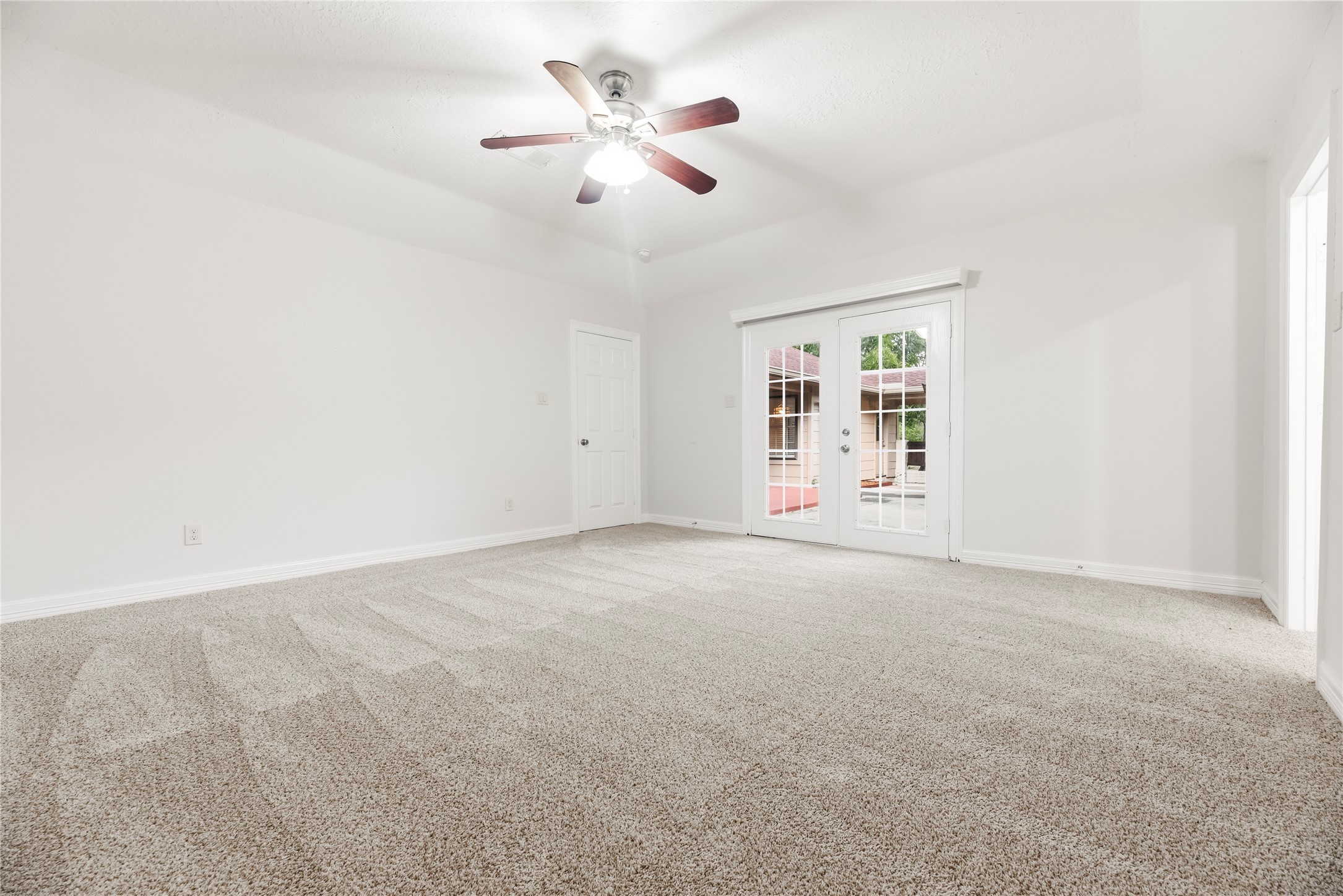 5903 Echo Lake Lane Property Photo 23