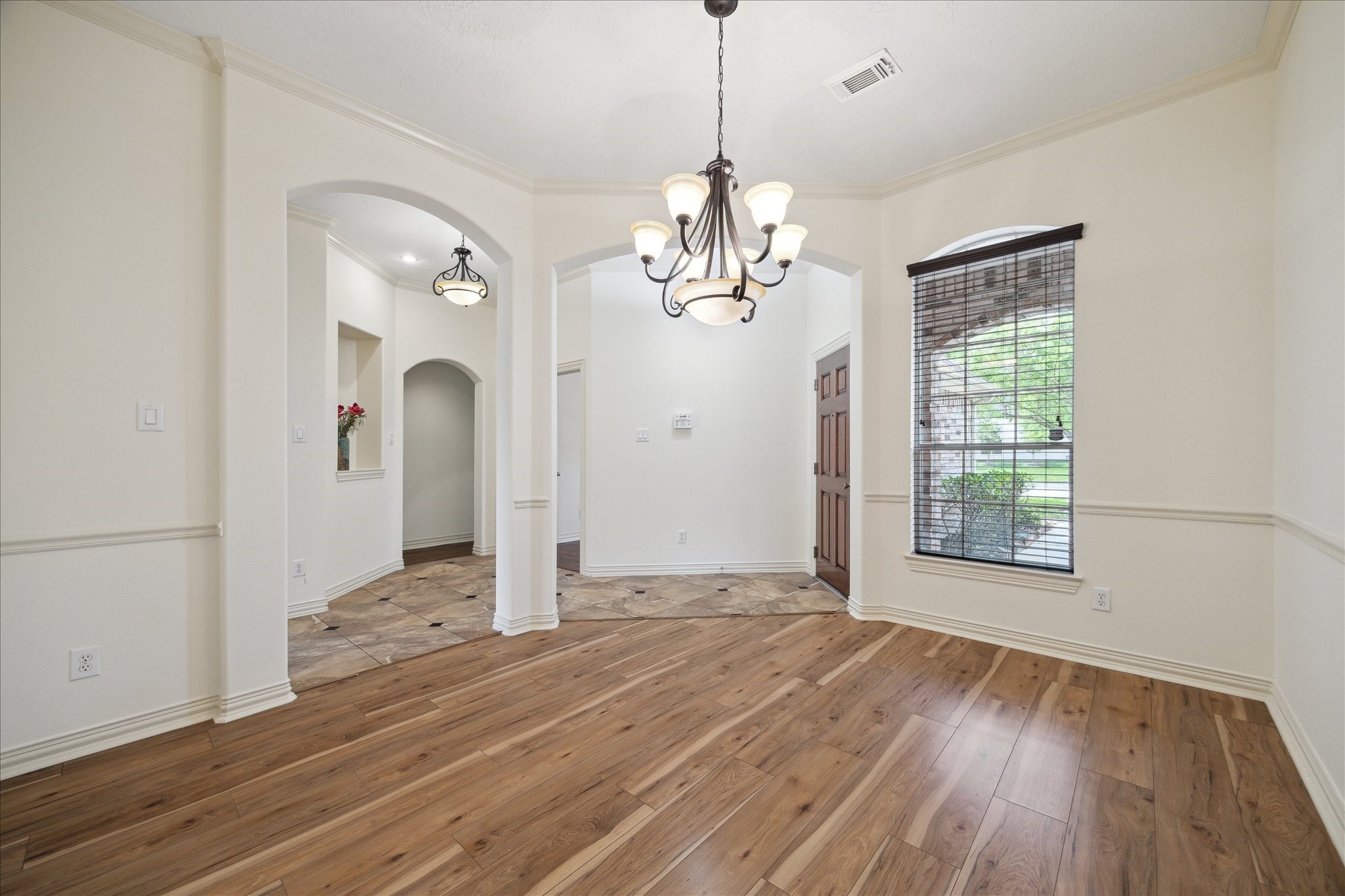 2807 Lake Shore Harbour Drive Property Photo 6
