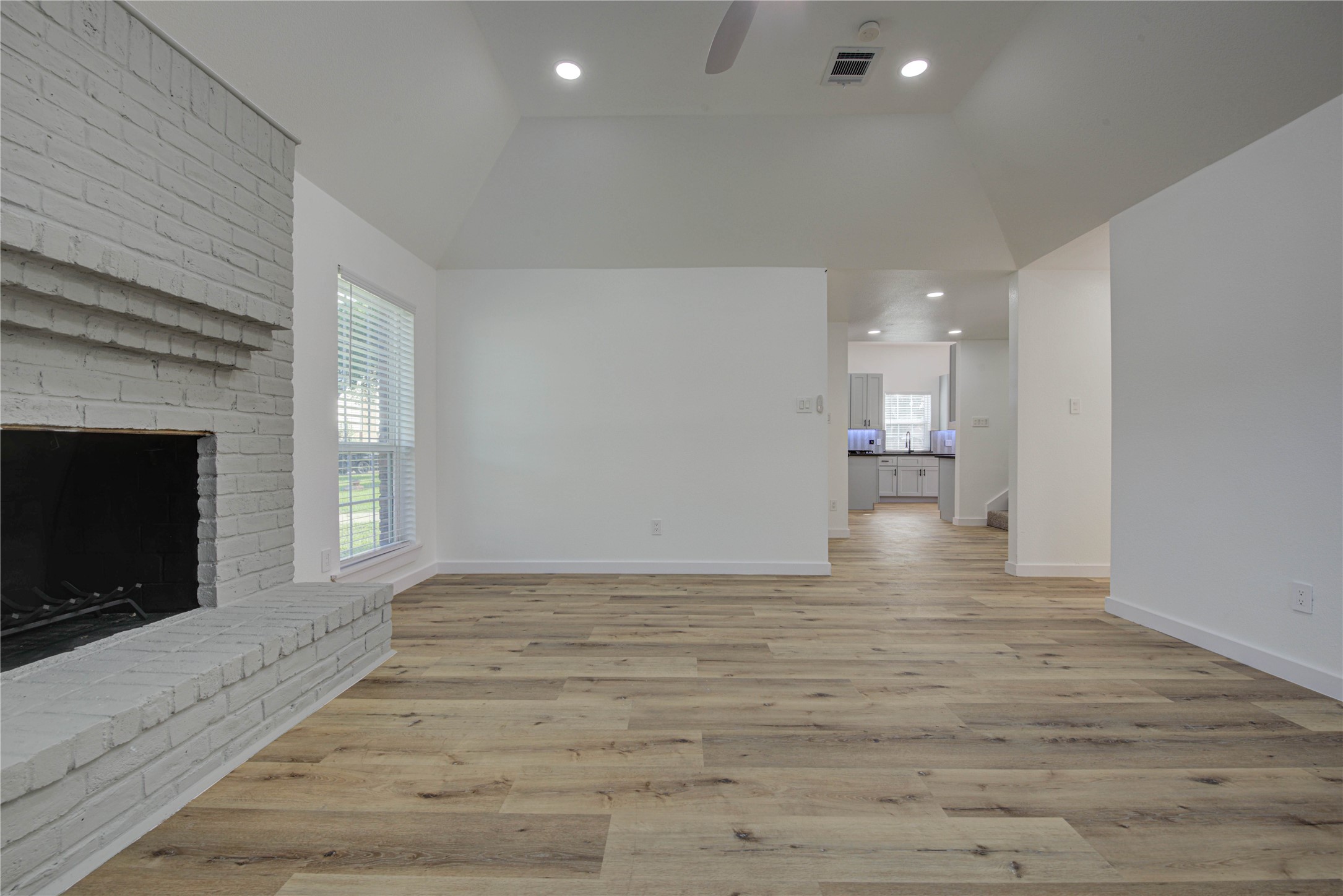 3223 Cherry Hills Drive Property Photo 4