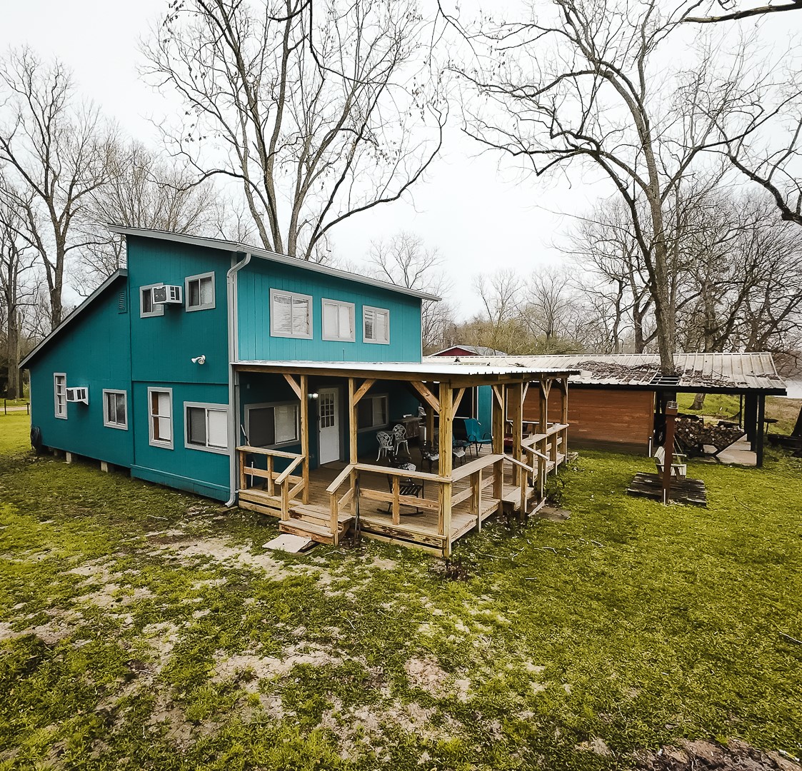 930 County Road 2865 Property Photo