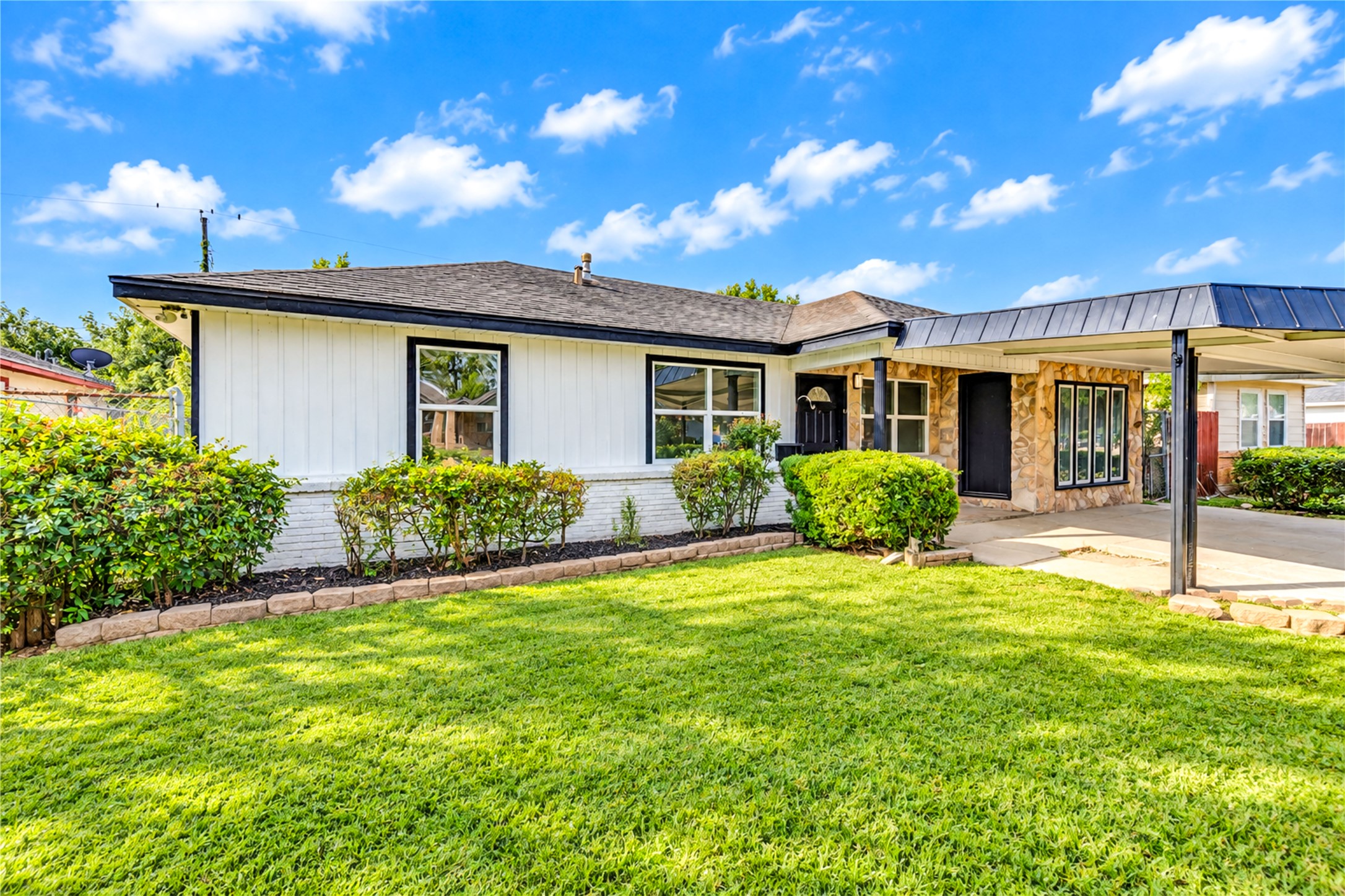 8510 Fillmore Street Property Photo 4