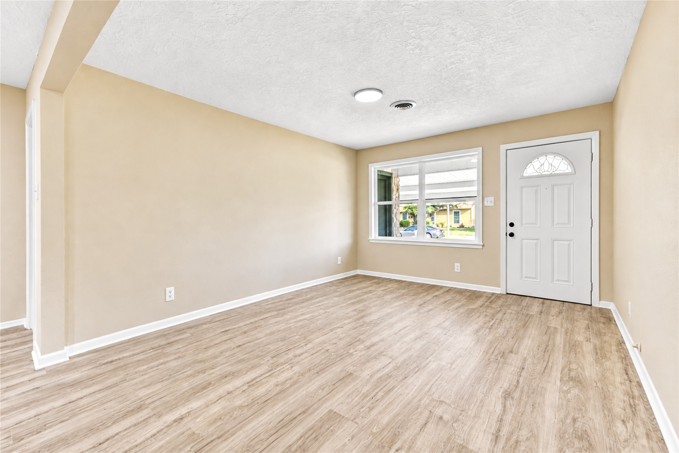 8510 Fillmore Street Property Photo 8
