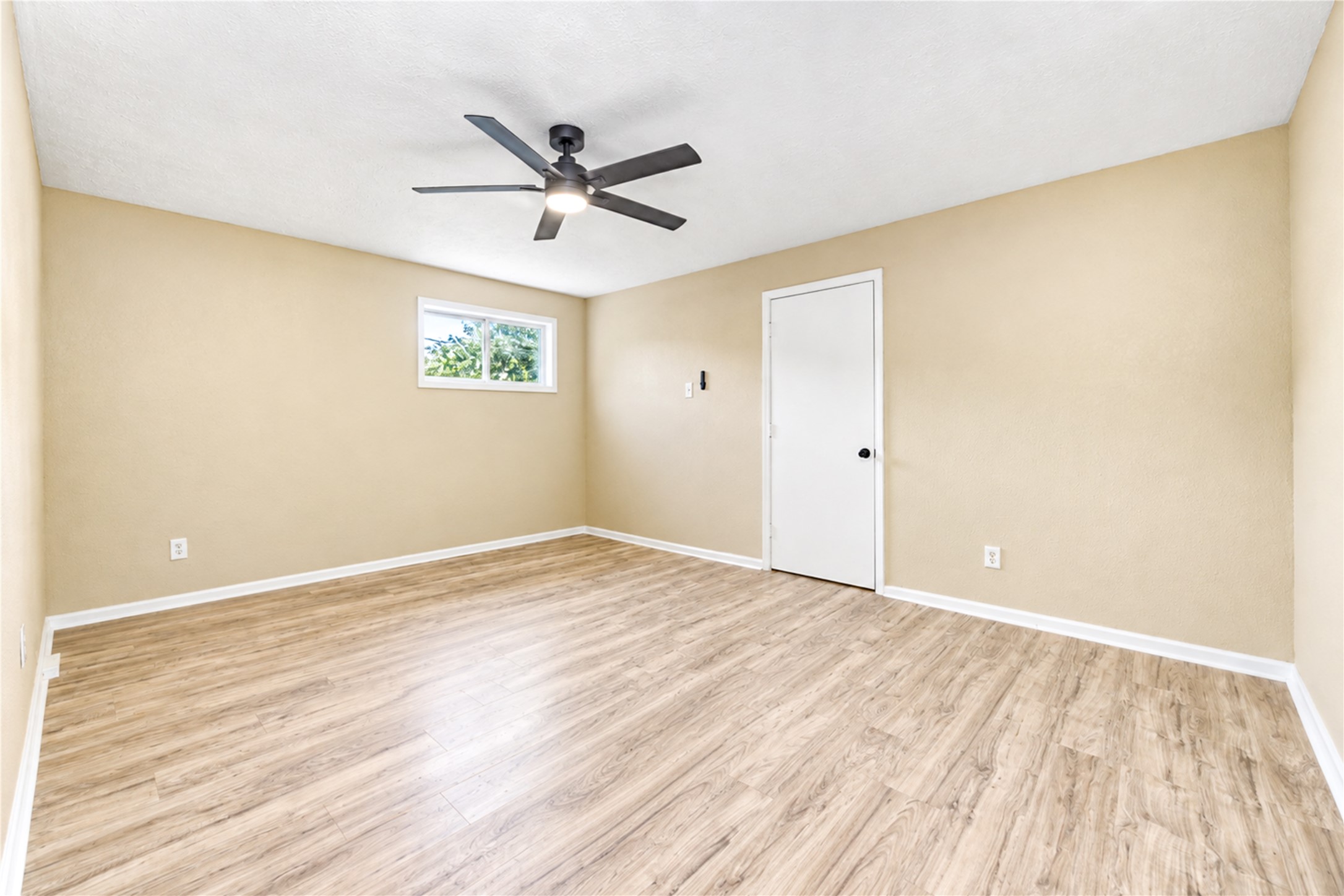 8510 Fillmore Street Property Photo 15