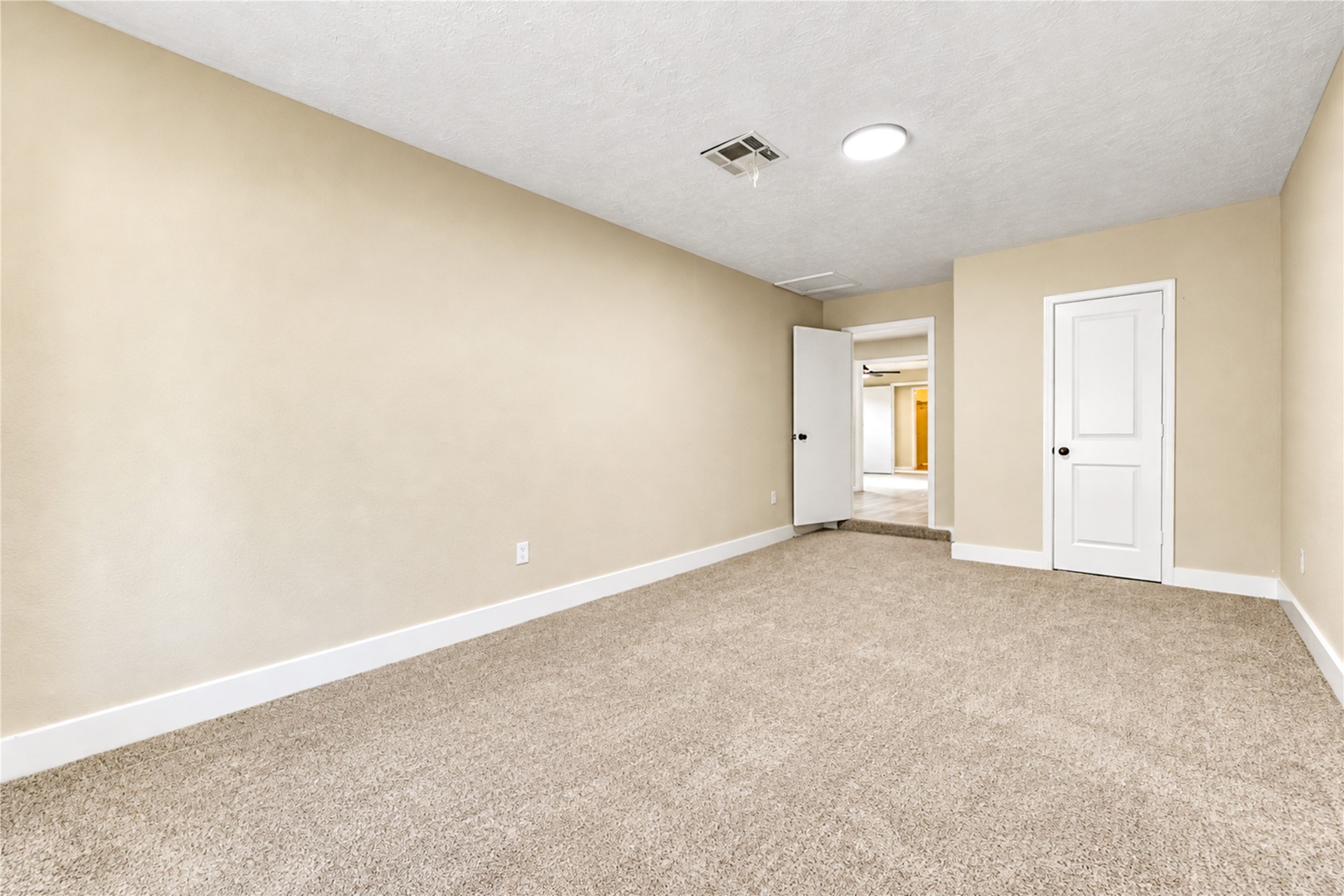 8510 Fillmore Street Property Photo 28