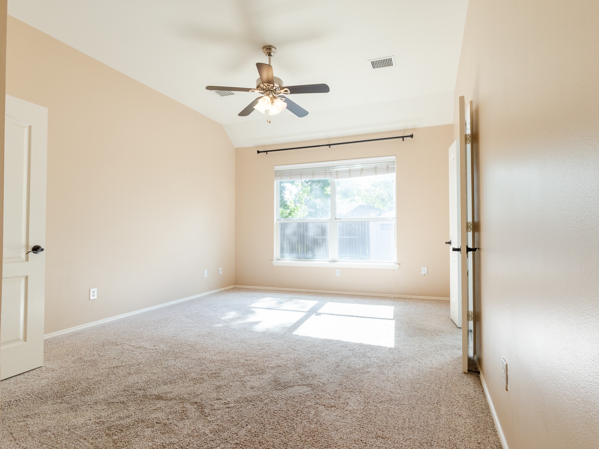 21318 Hannover Forest Property Photo 16
