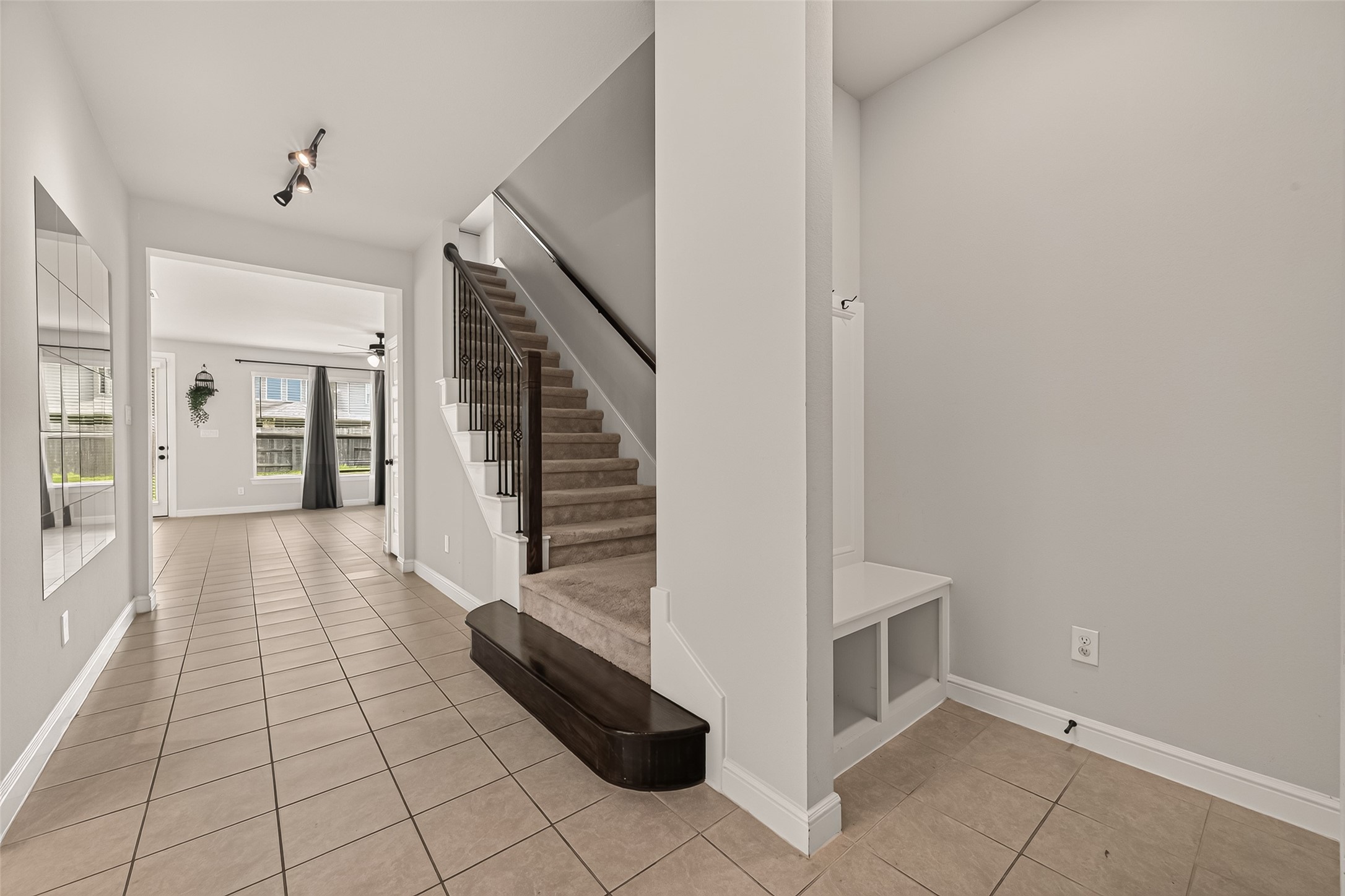 8522 Belfast Manor Ln Property Photo 8
