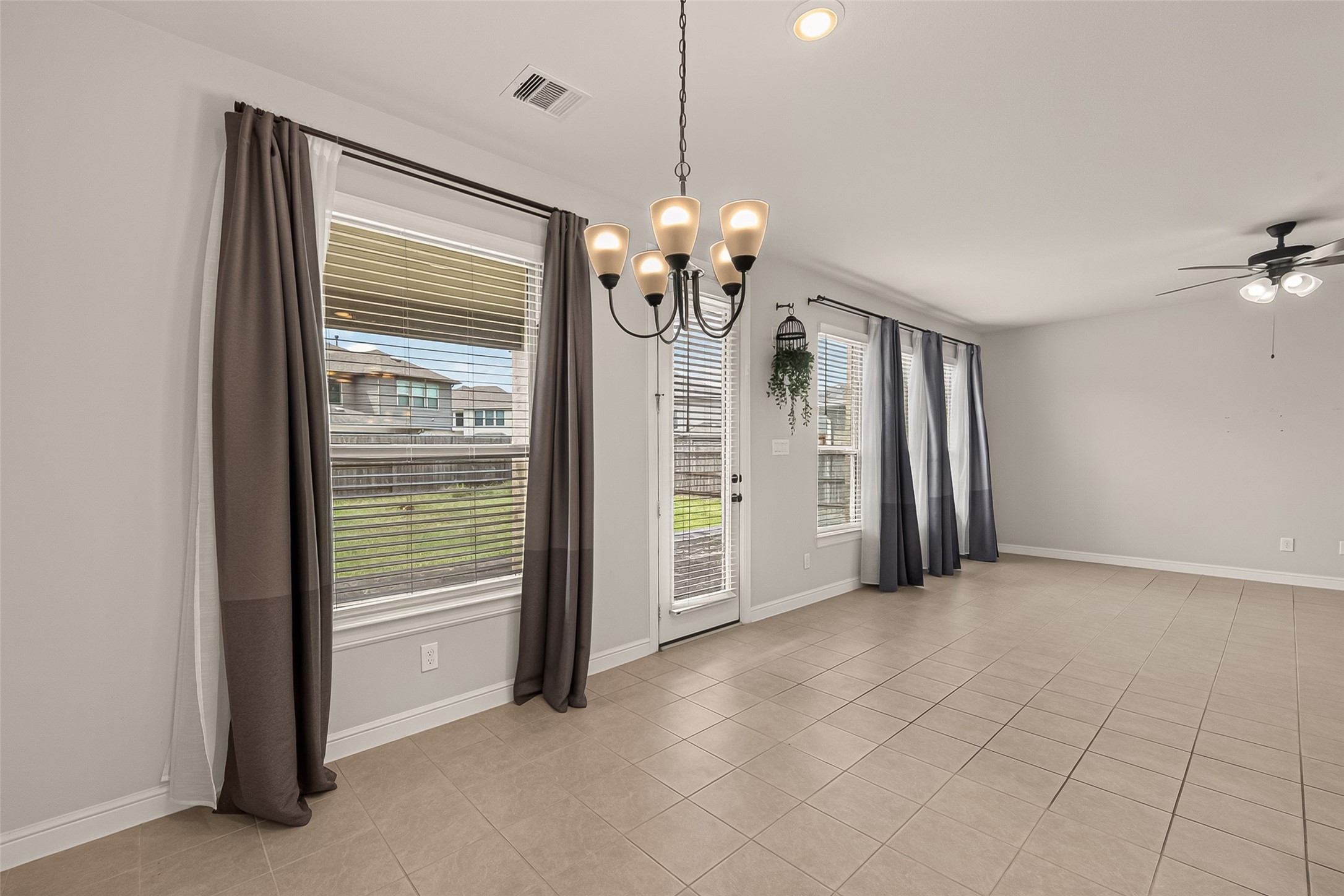 8522 Belfast Manor Ln Property Photo 10