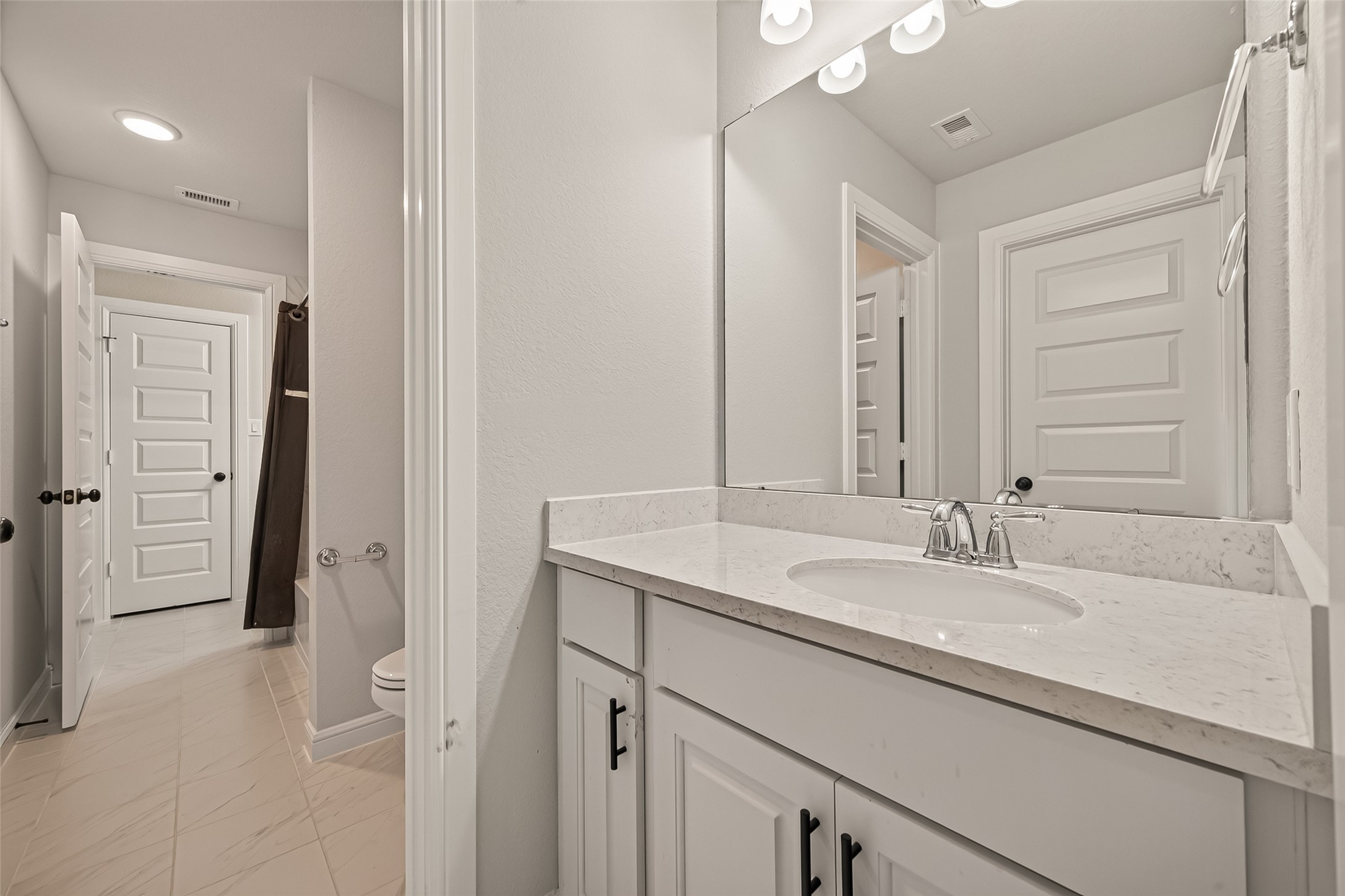 8522 Belfast Manor Ln Property Photo 32