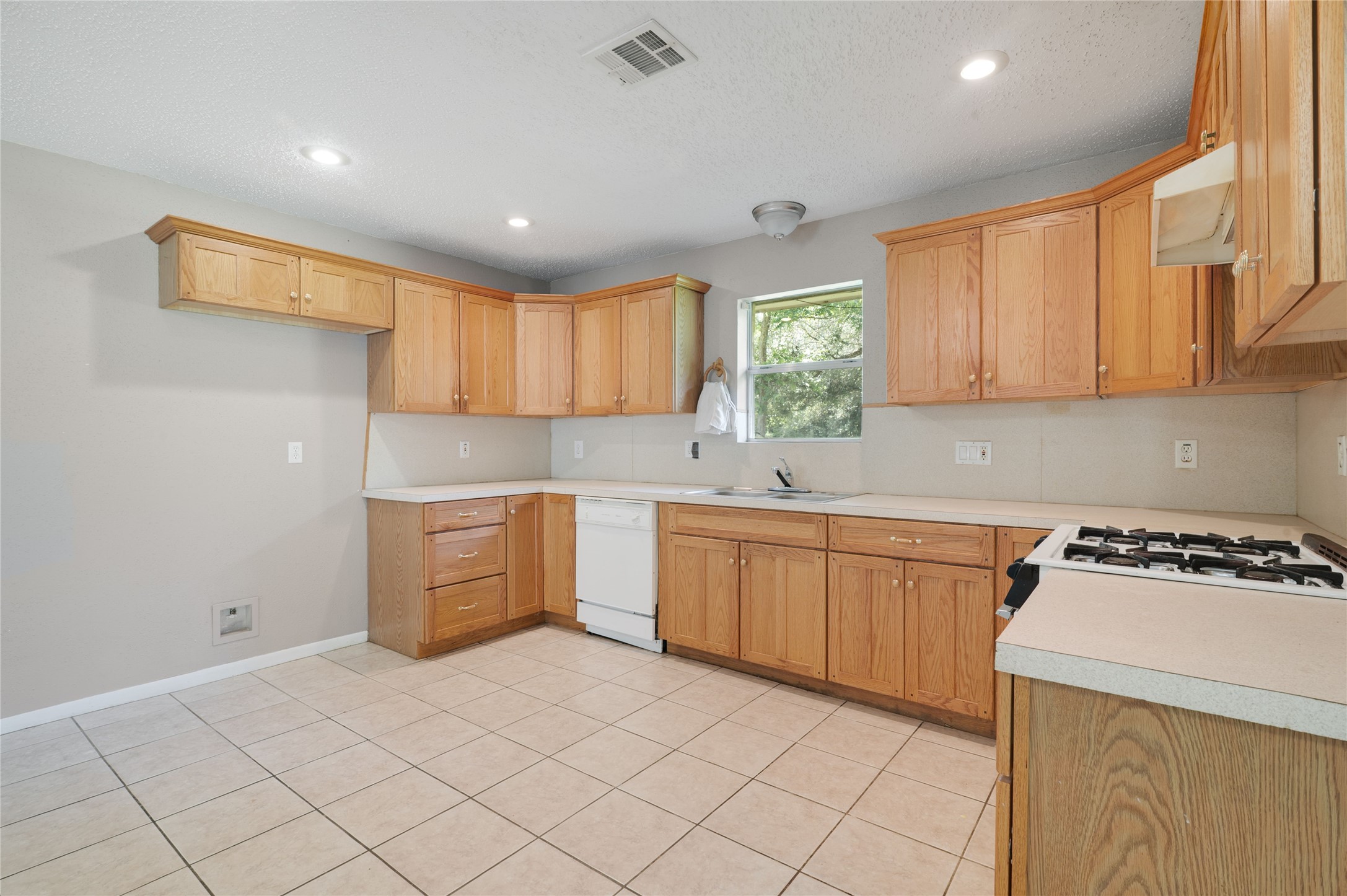 2808 Morenci Street Property Photo 14