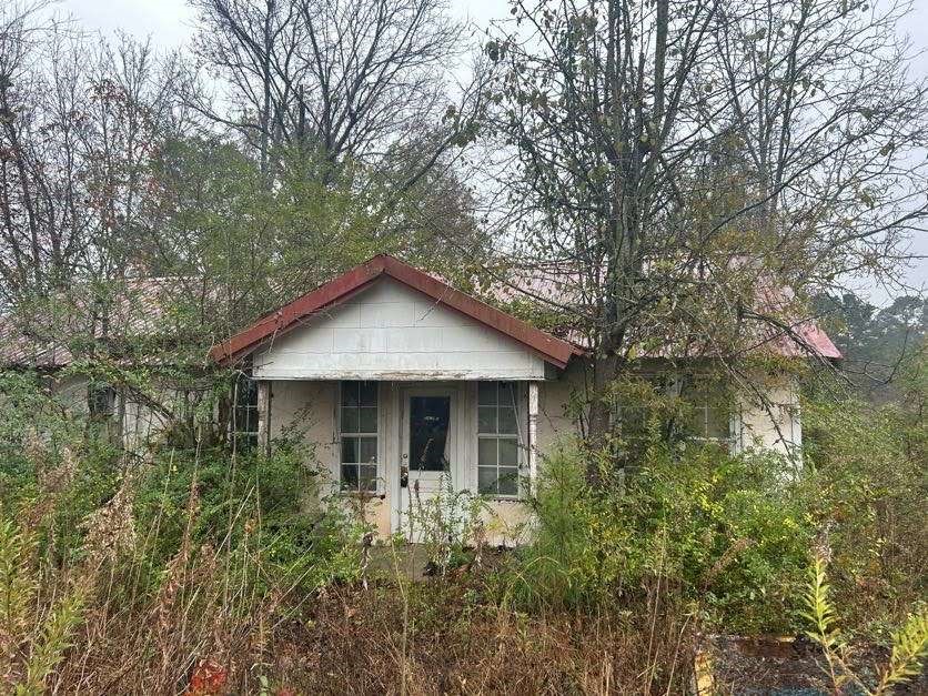 415 Shipp Road Property Photo 1