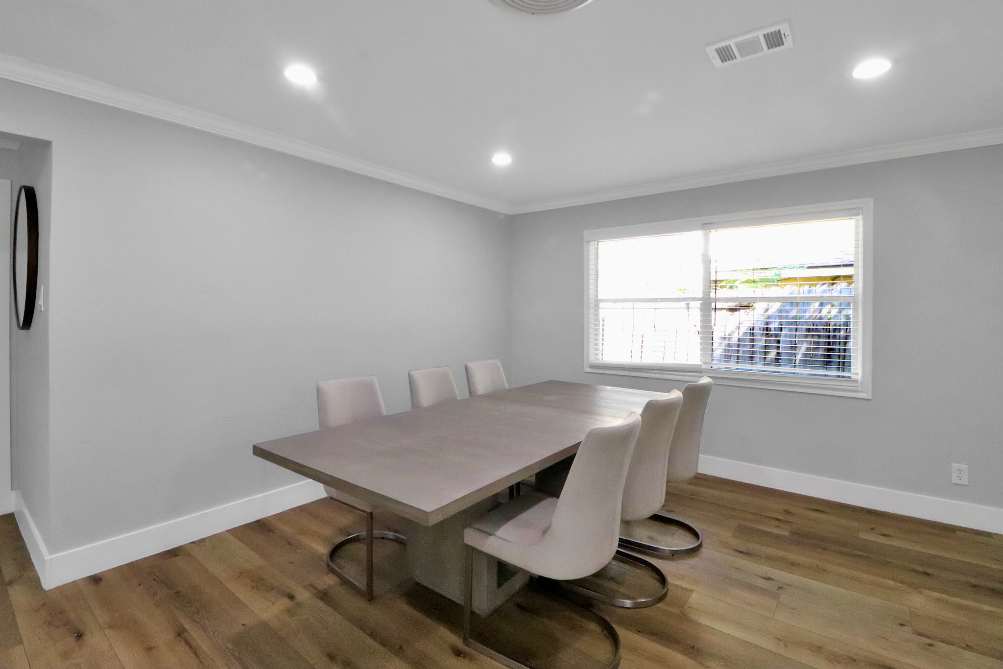 6111 Shadow Crest Street Property Photo 7