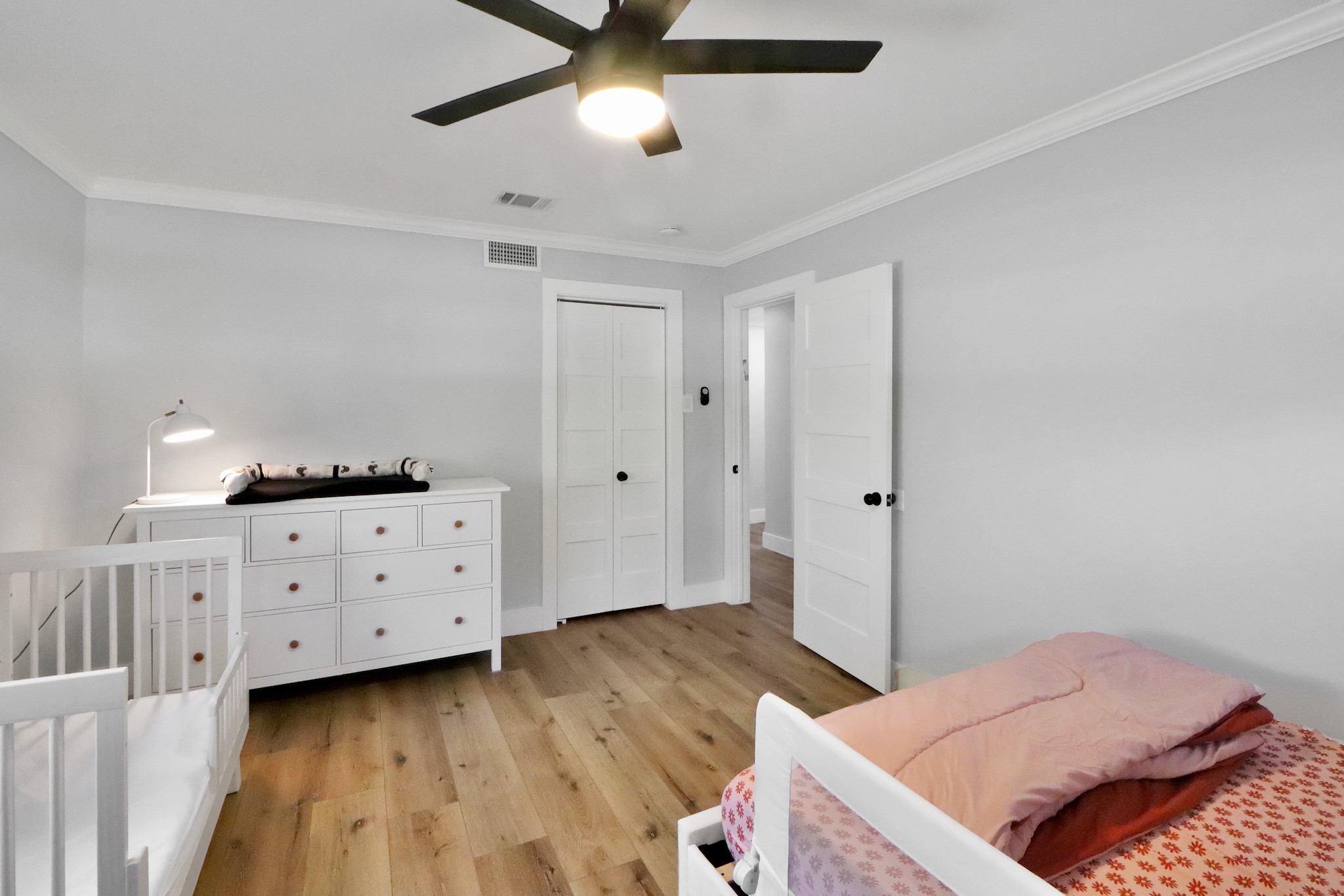 6111 Shadow Crest Street Property Photo 12