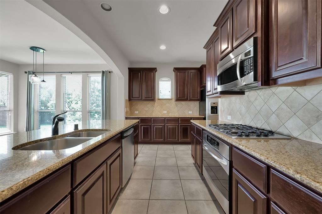 2 Maitland Court Property Photo 10
