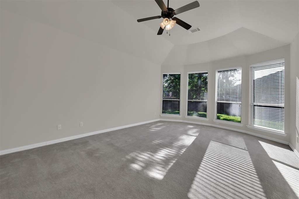 2 Maitland Court Property Photo 15