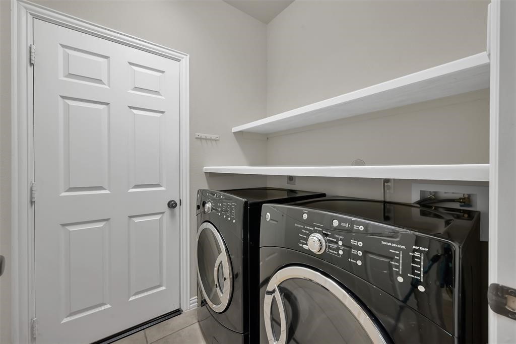 2 Maitland Court Property Photo 25
