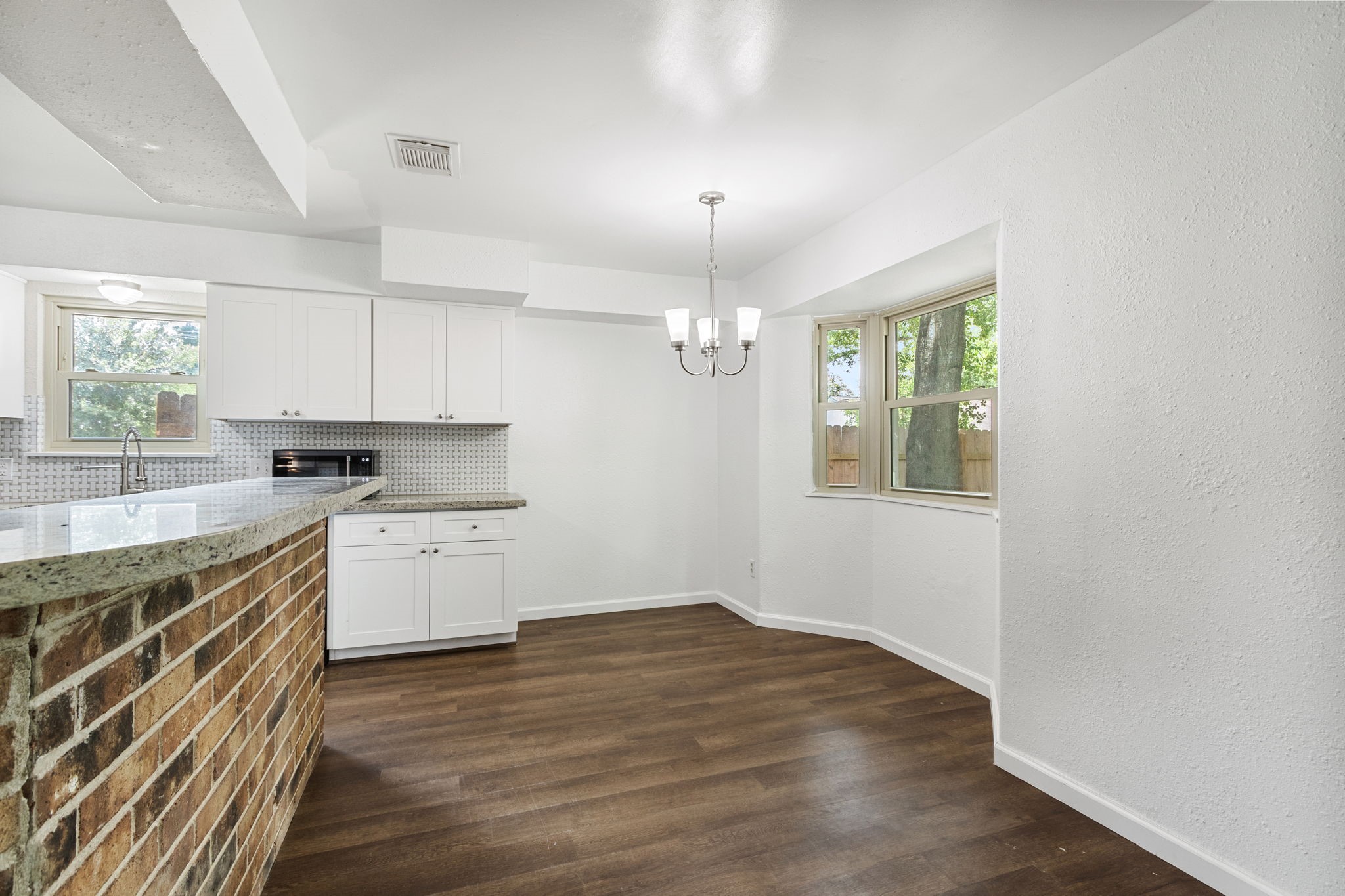 9726 John Bank Drive Property Photo 10