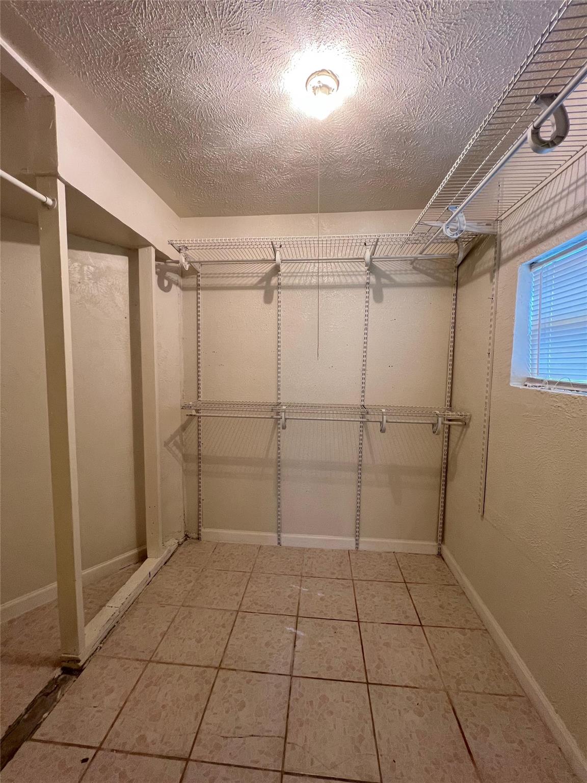 6231 Hollow Pines Drive, Houston Tx 77049 Property Photo 14