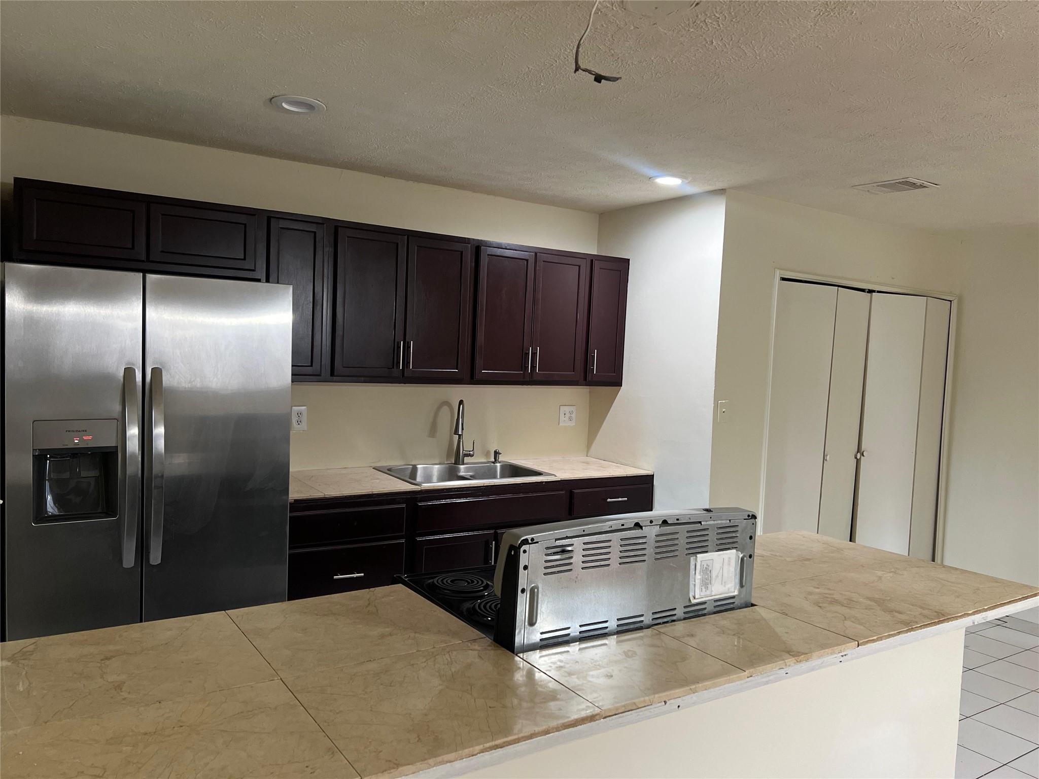 6231 Hollow Pines Drive, Houston Tx 77049 Property Photo 19