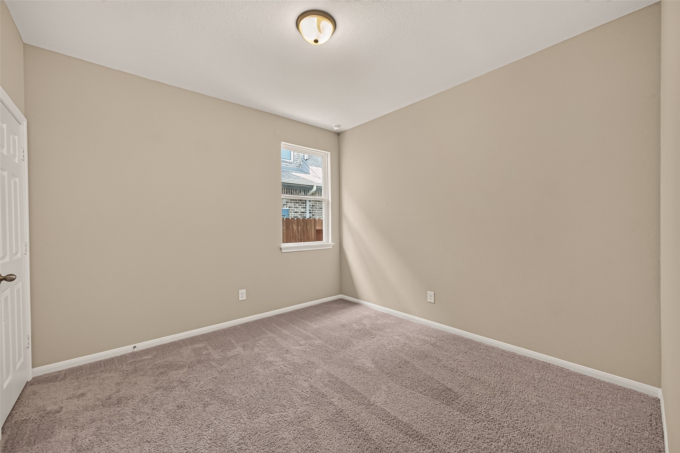 2483 Solaris Bend Drive Property Photo 17