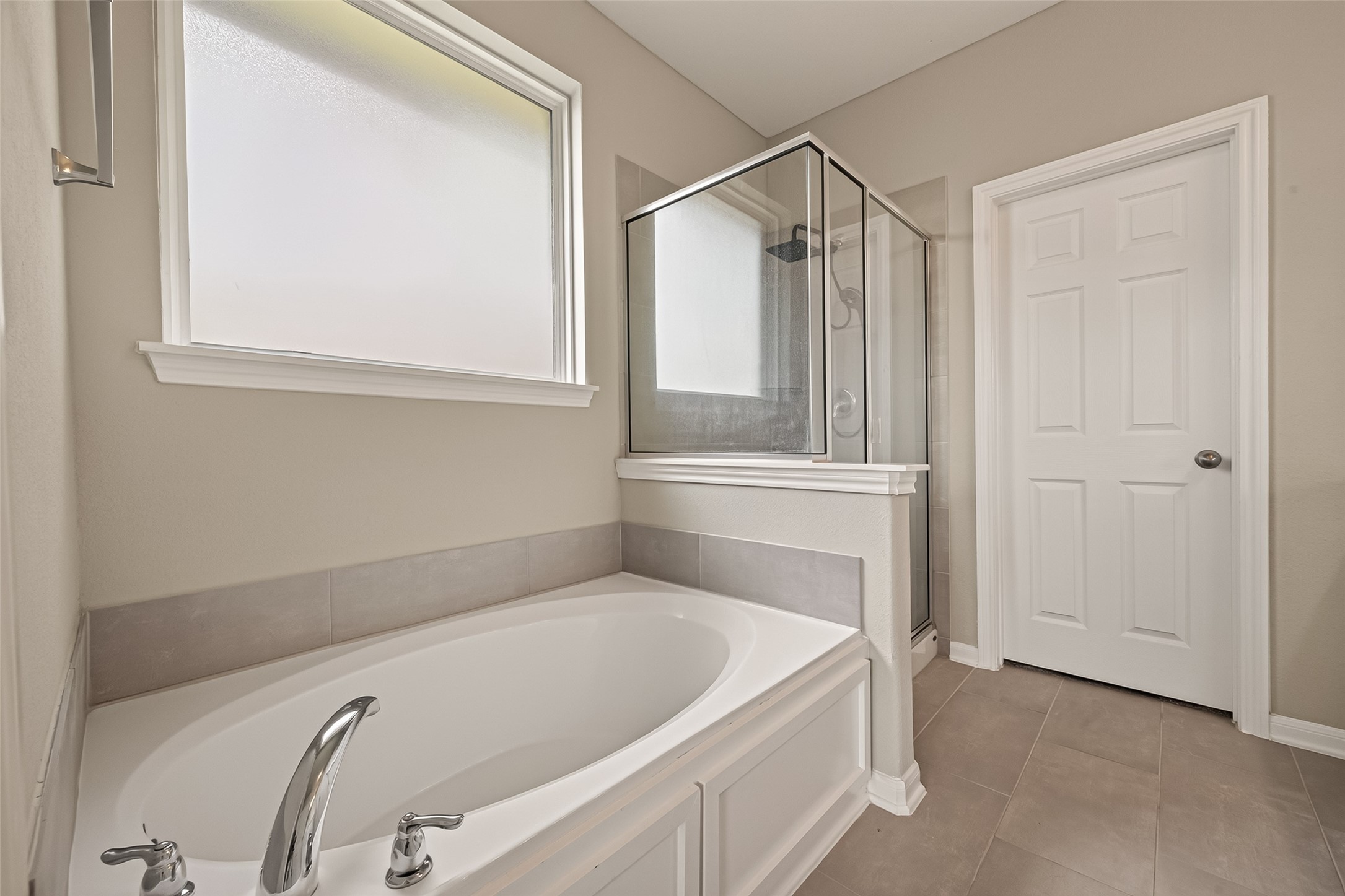 2483 Solaris Bend Drive Property Photo 27