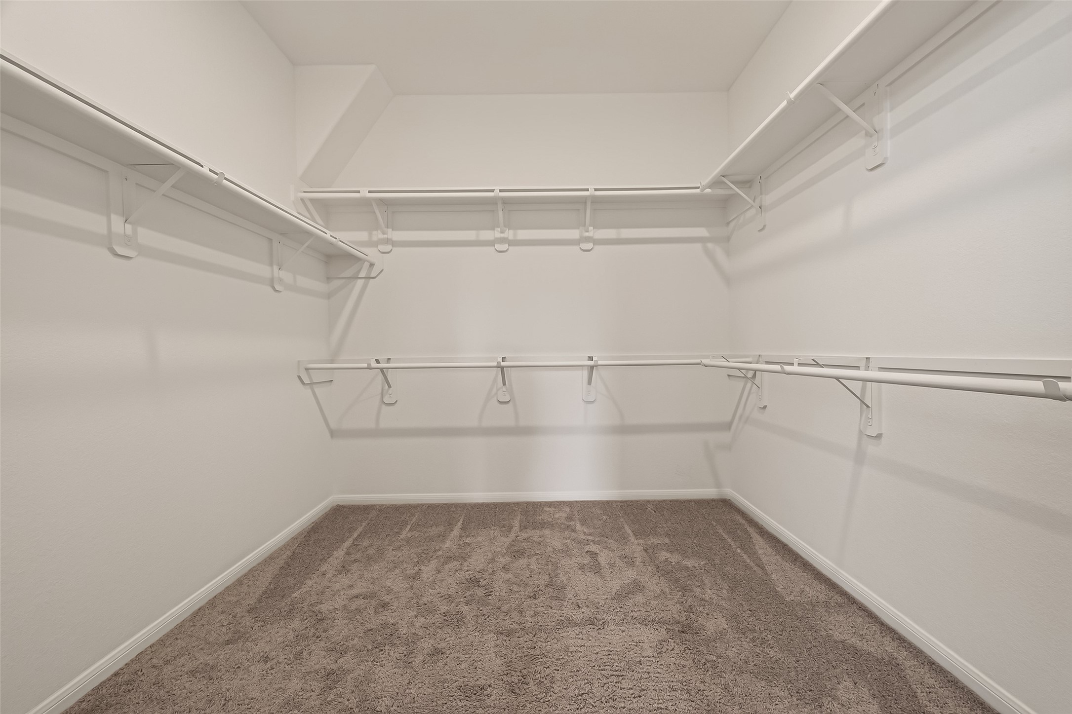 2483 Solaris Bend Drive Property Photo 32