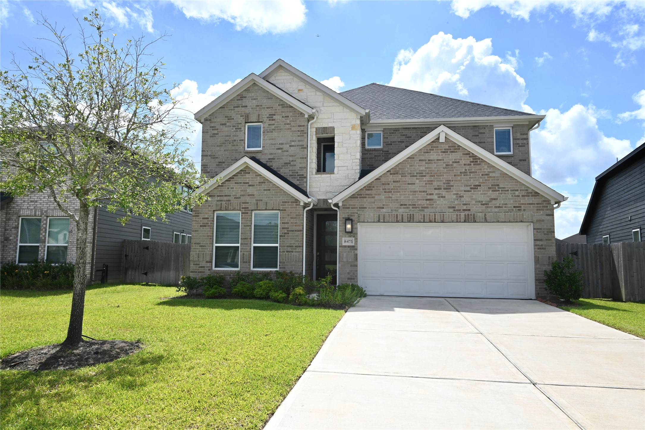 8475 Harrington Grove Trail Property Photo 1