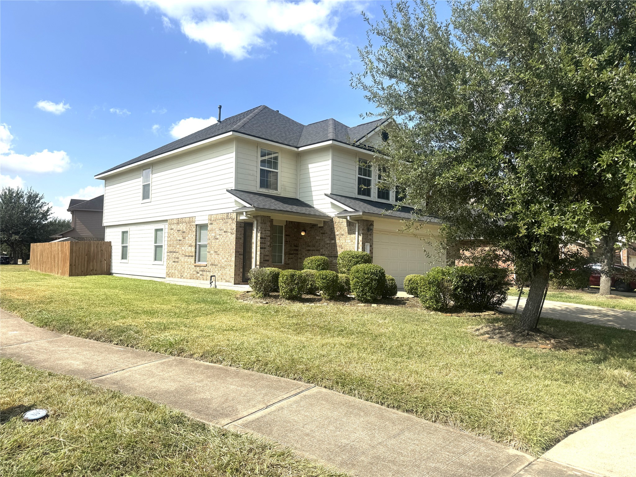 2231 Tandy Park Way Property Photo 3