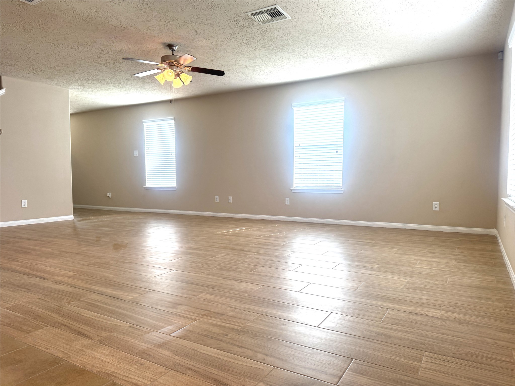 2231 Tandy Park Way Property Photo 12