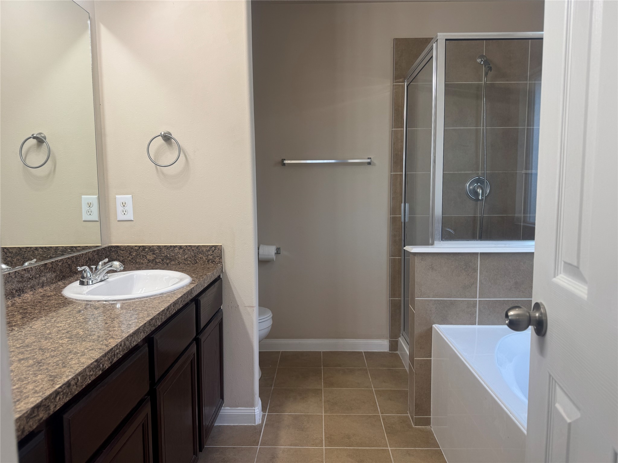 2231 Tandy Park Way Property Photo 18